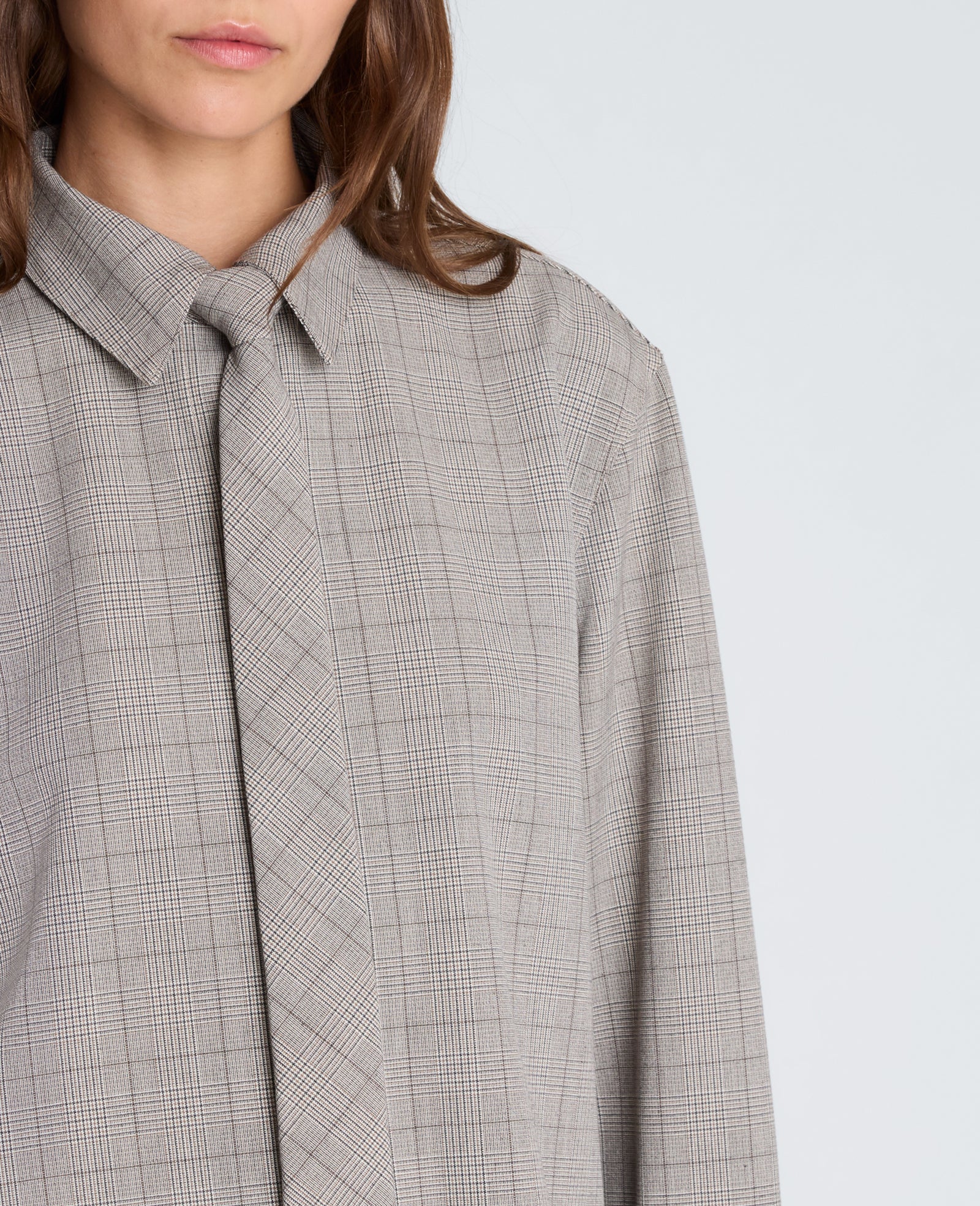 Kenneth Cole Reaction Clothing Boyfriend Button Down with Tie camicia marrone