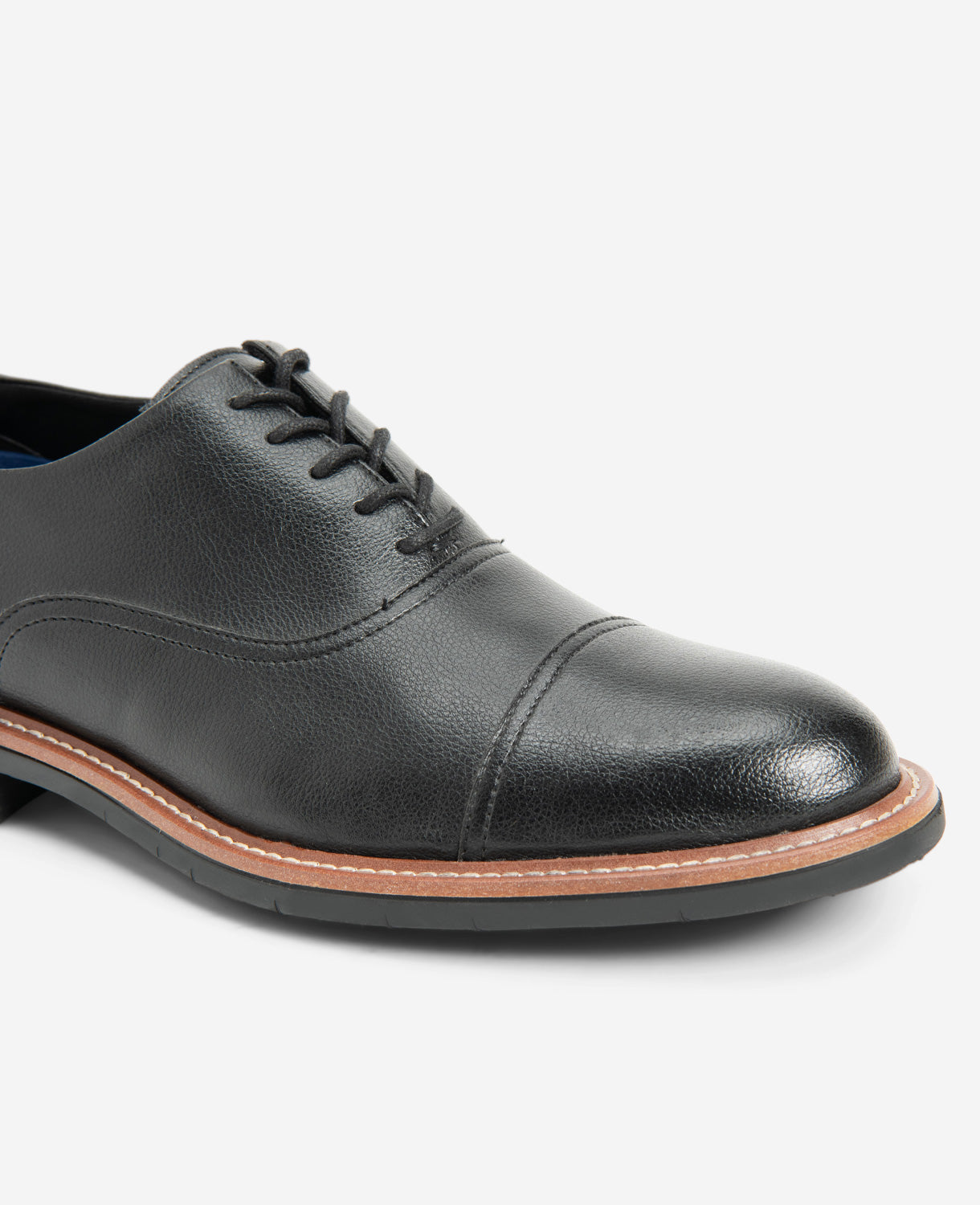 Kenneth Cole Reaction Shoes REACTION Klay Cap Toe Oxford with Flex scarpe Oxford nere