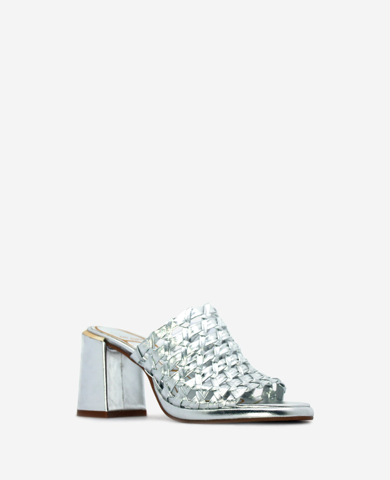 Kenneth Cole Reaction Shoes Solara Metallic Leather Woven Heel Sandal argento