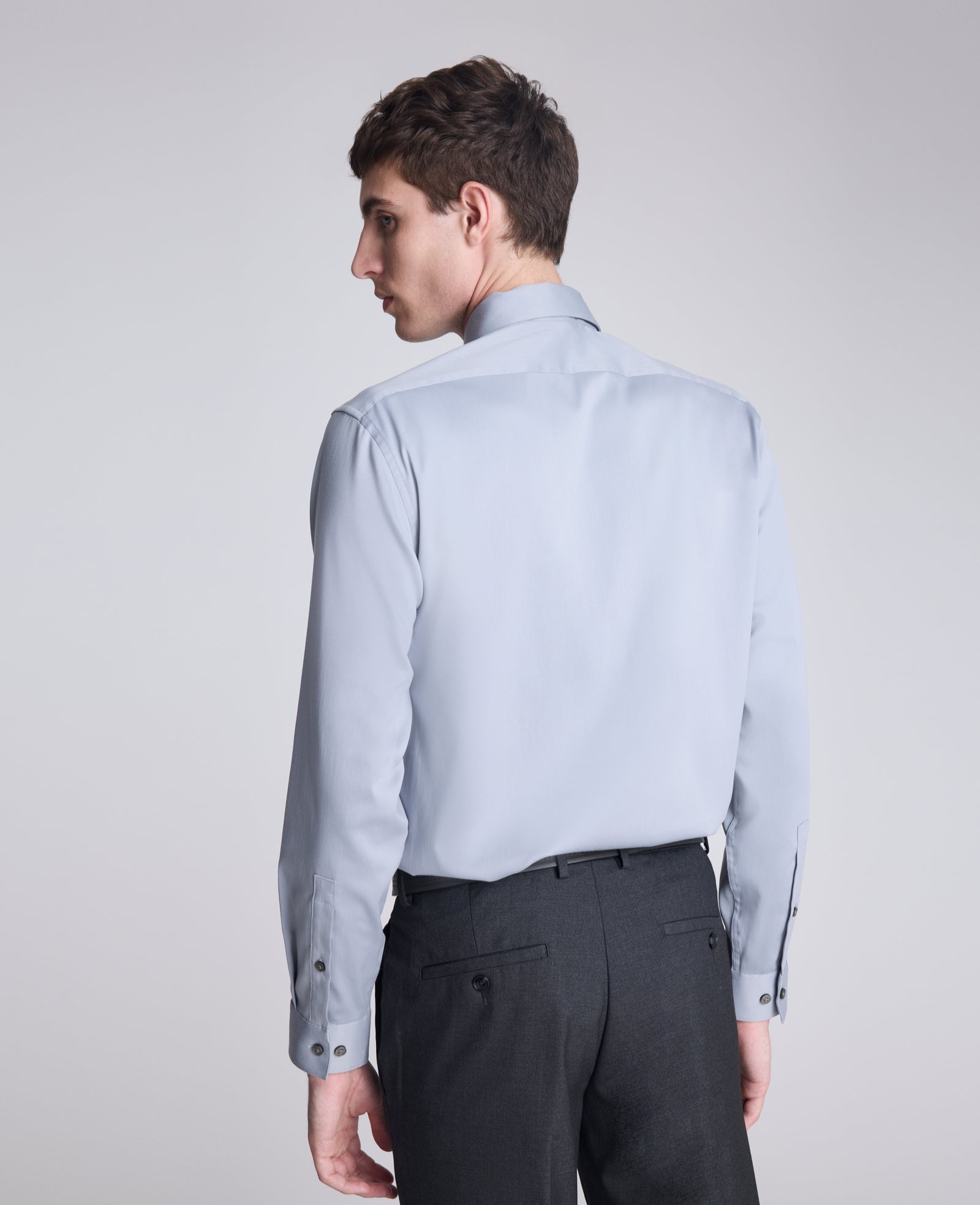 Kenneth Cole Reaction Clothing REACTION Slim-Fit Button-Down Dress Shirt camicia grigio pietra