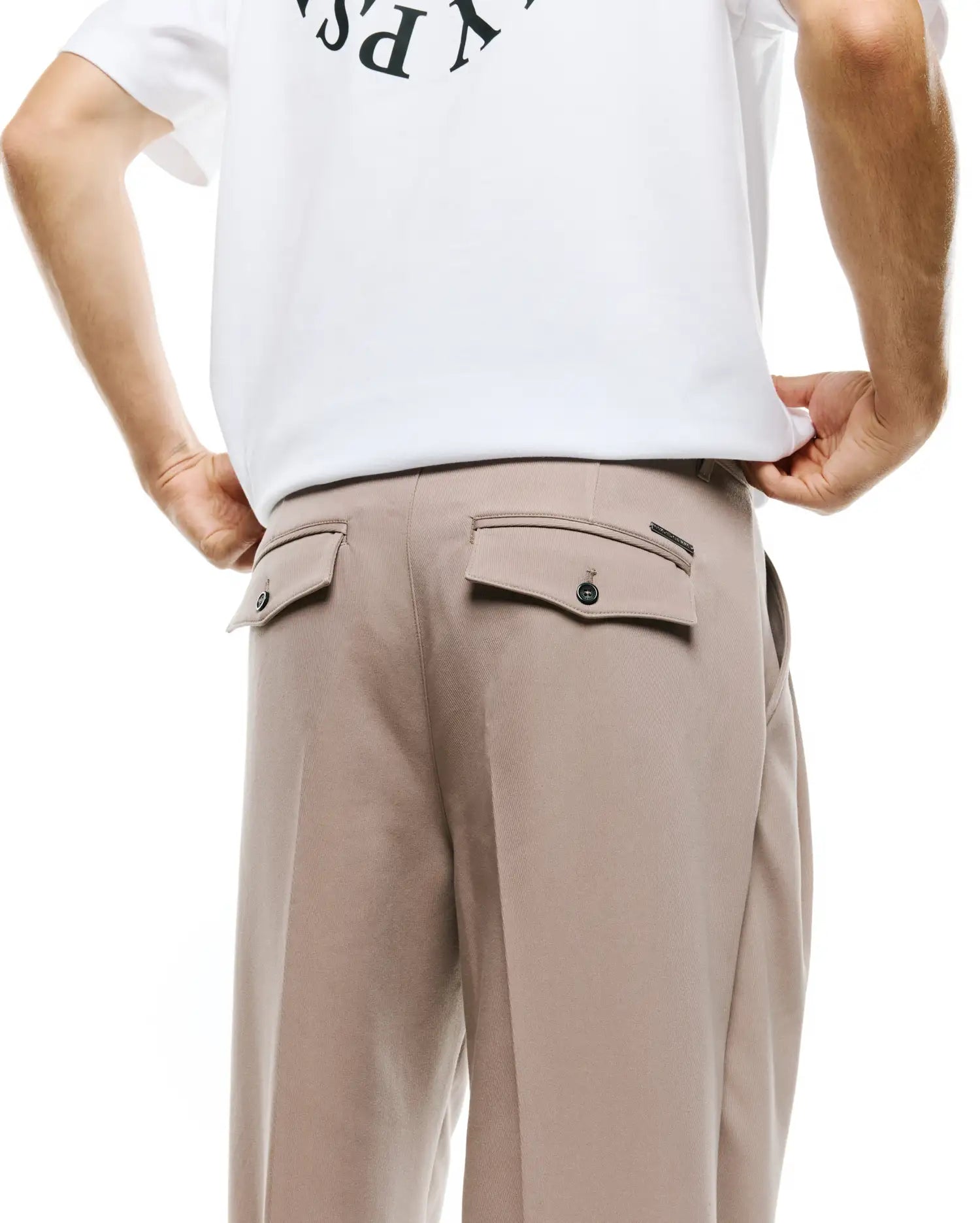 Psycho Bunny Men's Pants Wayde Wide-Leg Pleated Pants pantaloni grigio tortora