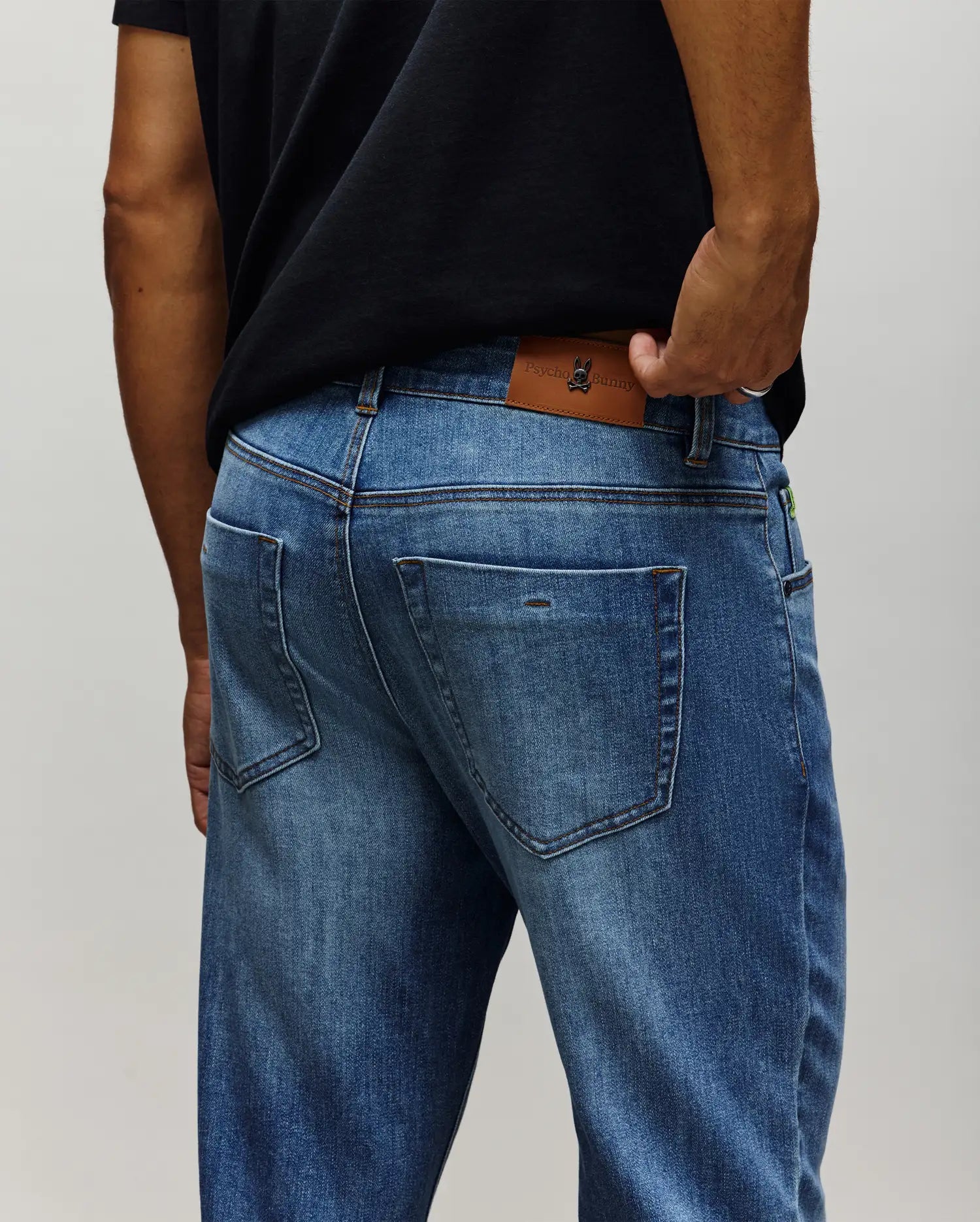Psycho Bunny Men's Pants MENS EMERSON SLIM FIT DENIM PANT 32 L jeans light wash