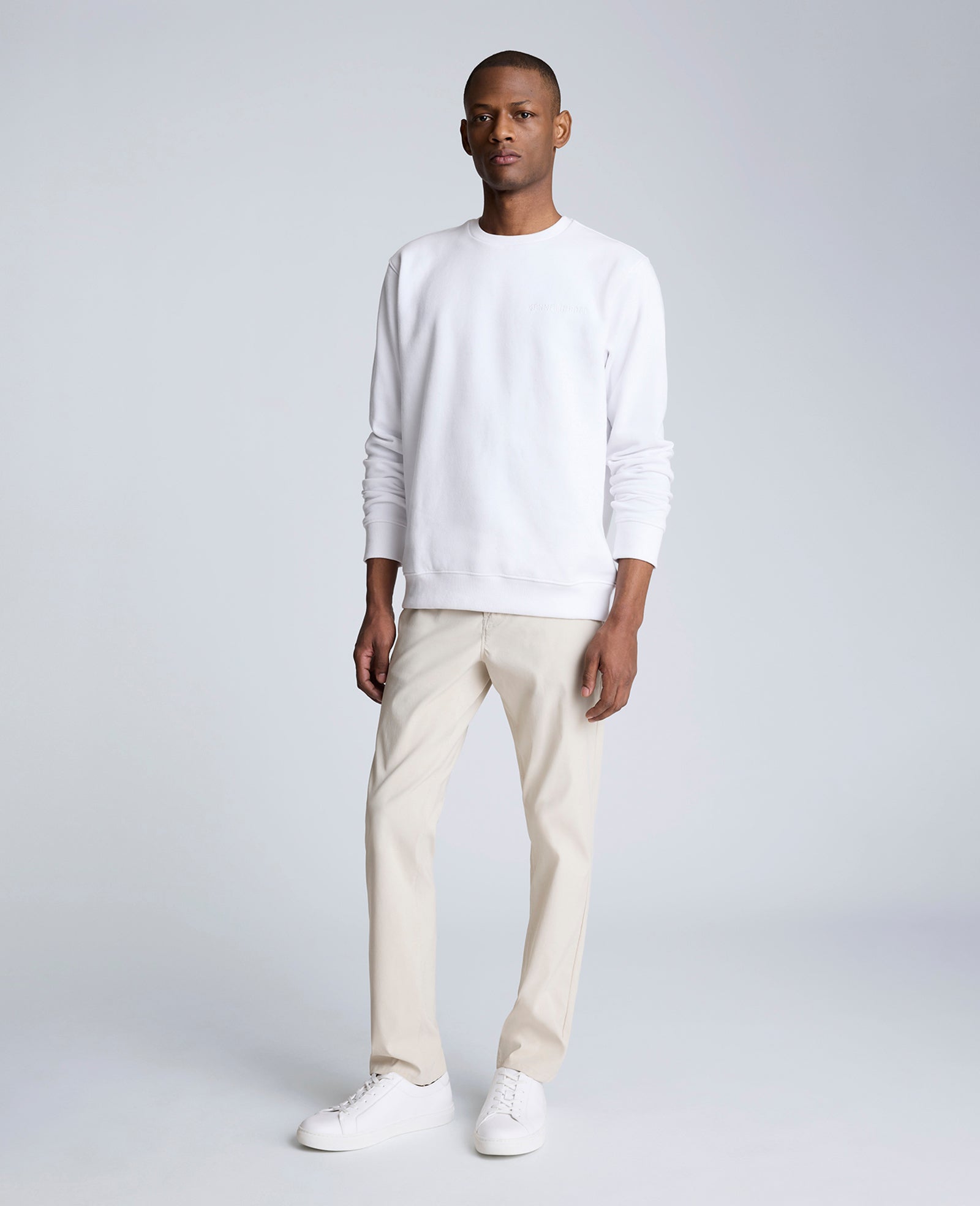 Kenneth Cole Reaction Clothing Kenneth Cole Embroidered Logo Sweatshirt felpa bianca – logo ricamato