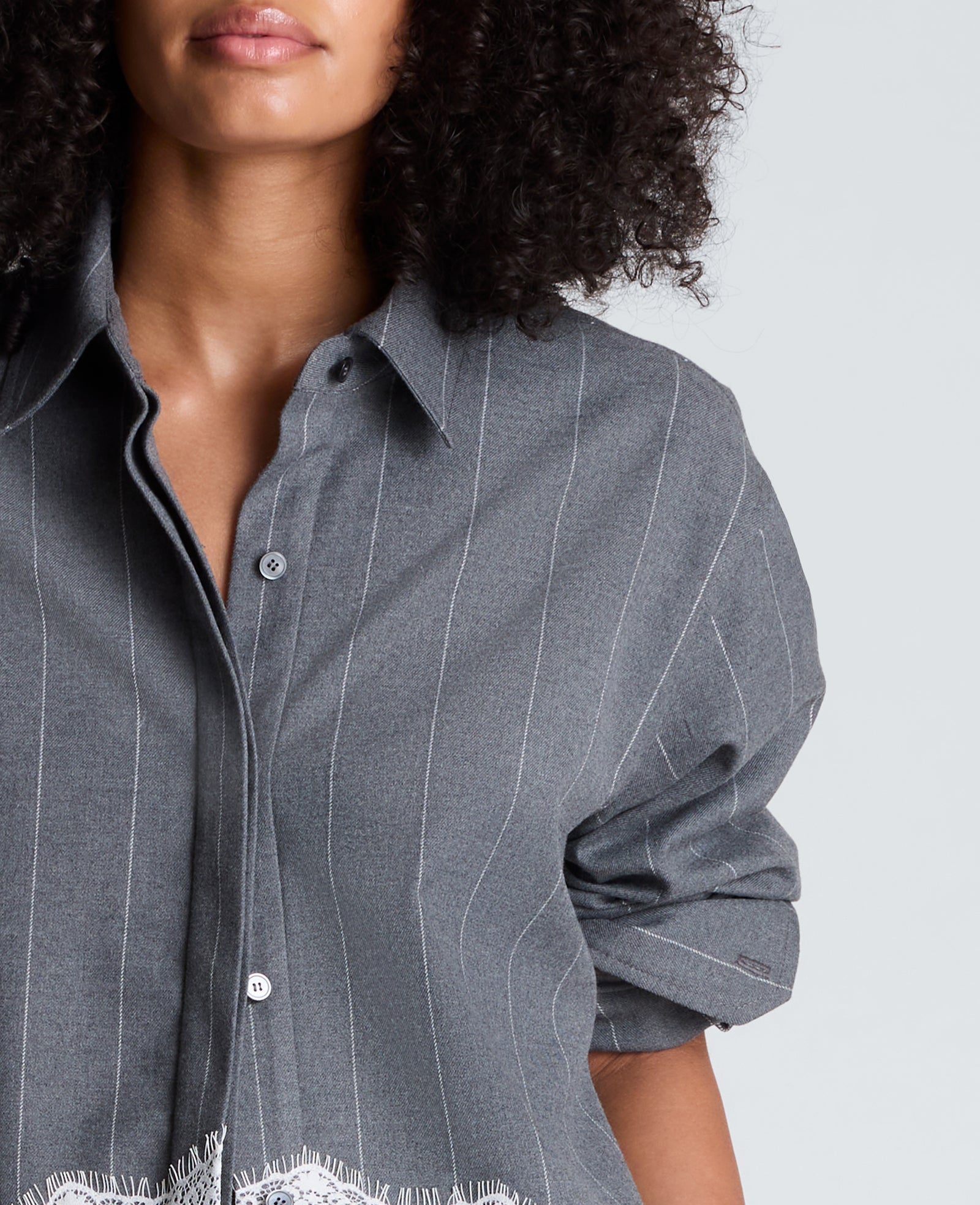 Kenneth Cole Reaction Clothing Button Front Oversized Paneled Shirt with Lace camicia oversize