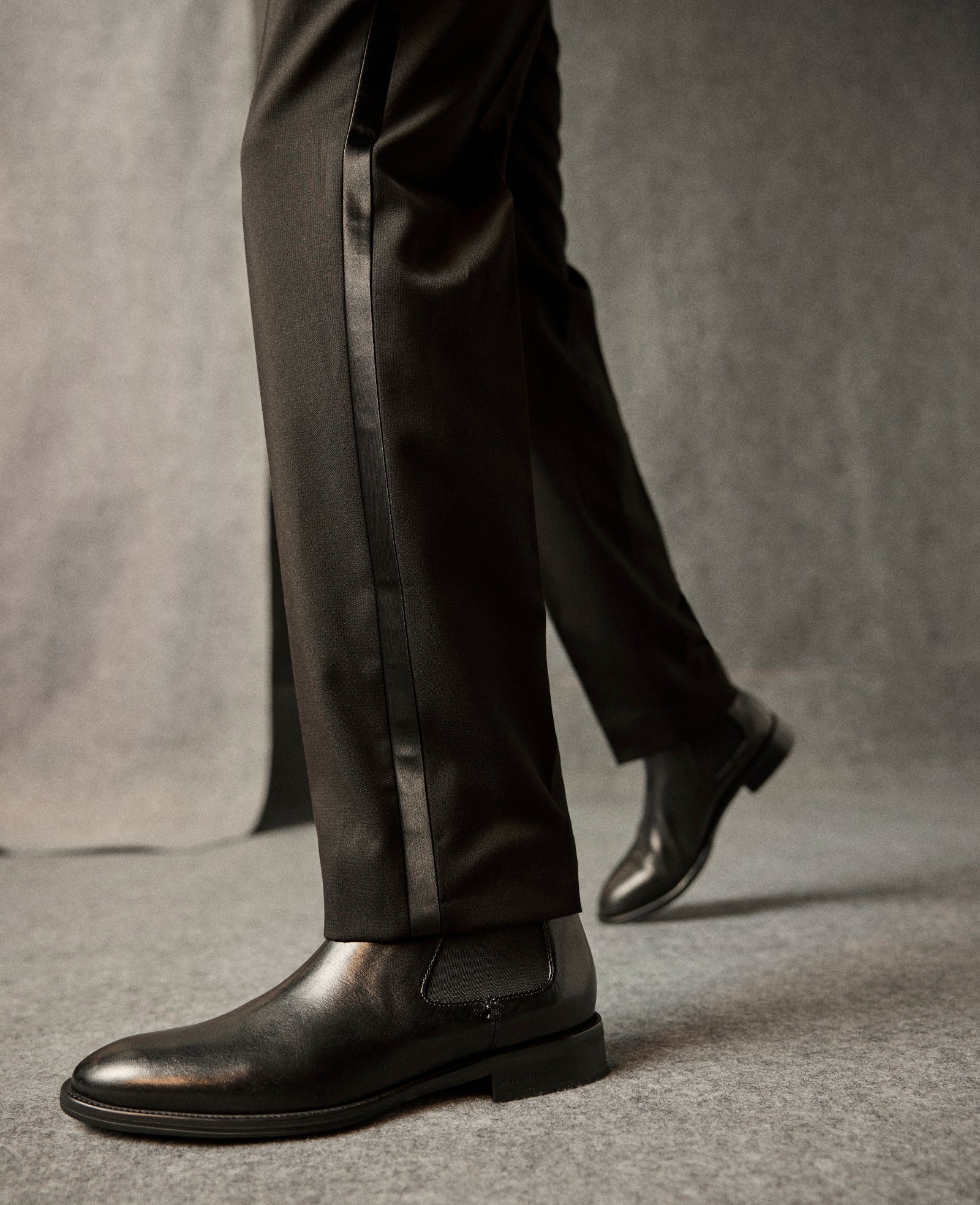 Kenneth Cole Reaction Shoes Tully Chelsea Boot stivaletto nero in pelle calzata larga