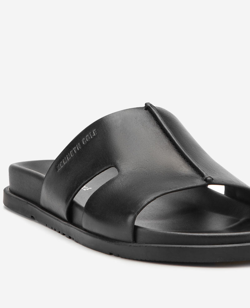 Kenneth Cole Reaction Willy sandalo nero in pelle con soletta imbottita