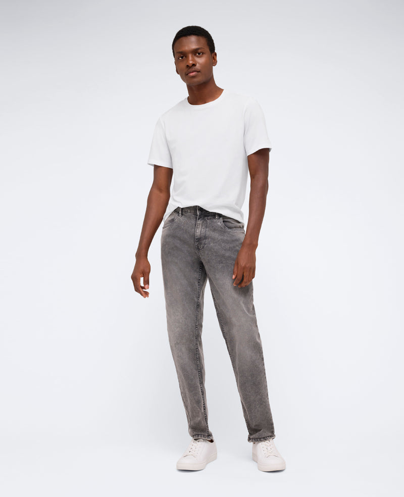 Kenneth Cole Reaction Clothing Athletic-Fit Recycled Stretch Denim Jean jeans grigio acid wash