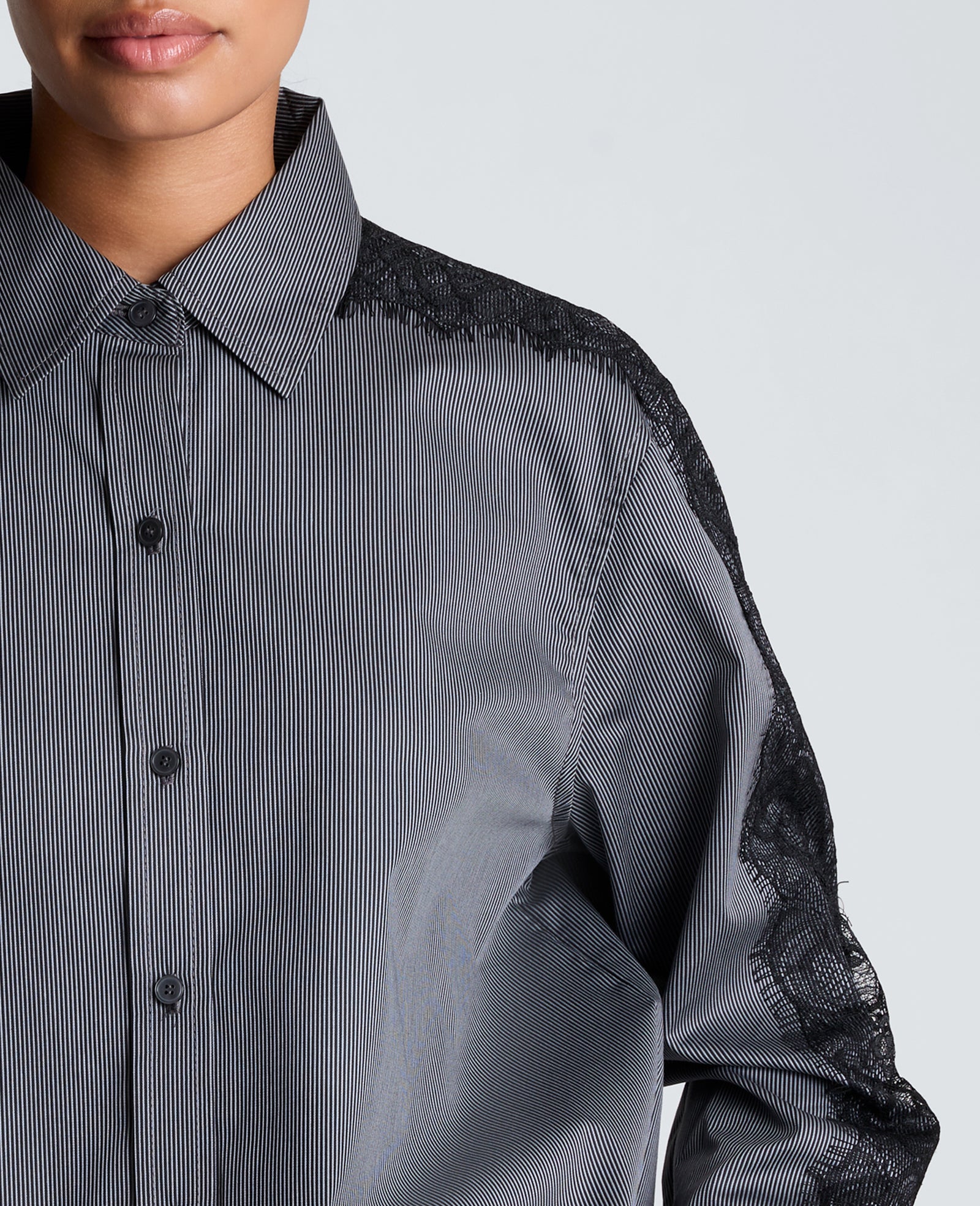 Kenneth Cole Reaction Clothing Button Front Boyfriend Shirt with Lace Trim camicia nera
