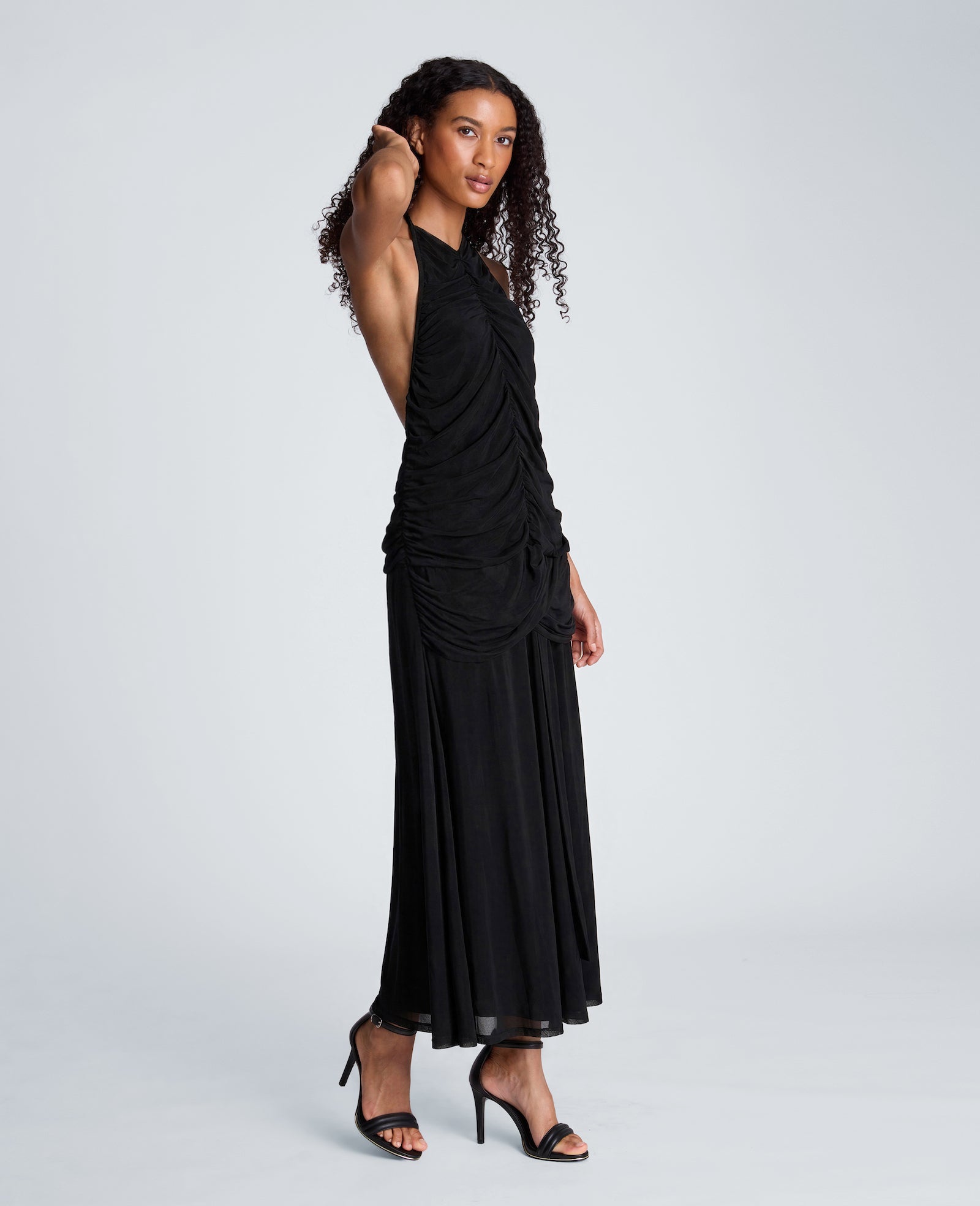 Kenneth Cole Reaction Clothing Ruched Halter Maxi Dress abito nero arricciato