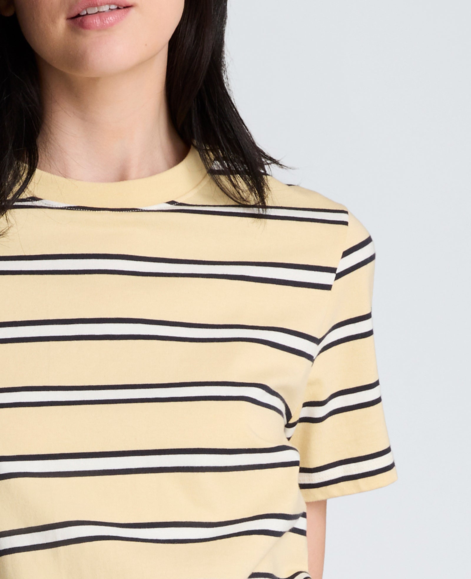 Kenneth Cole Reaction Clothing Crewneck Stripe Tee t-shirt righe giallo pastello