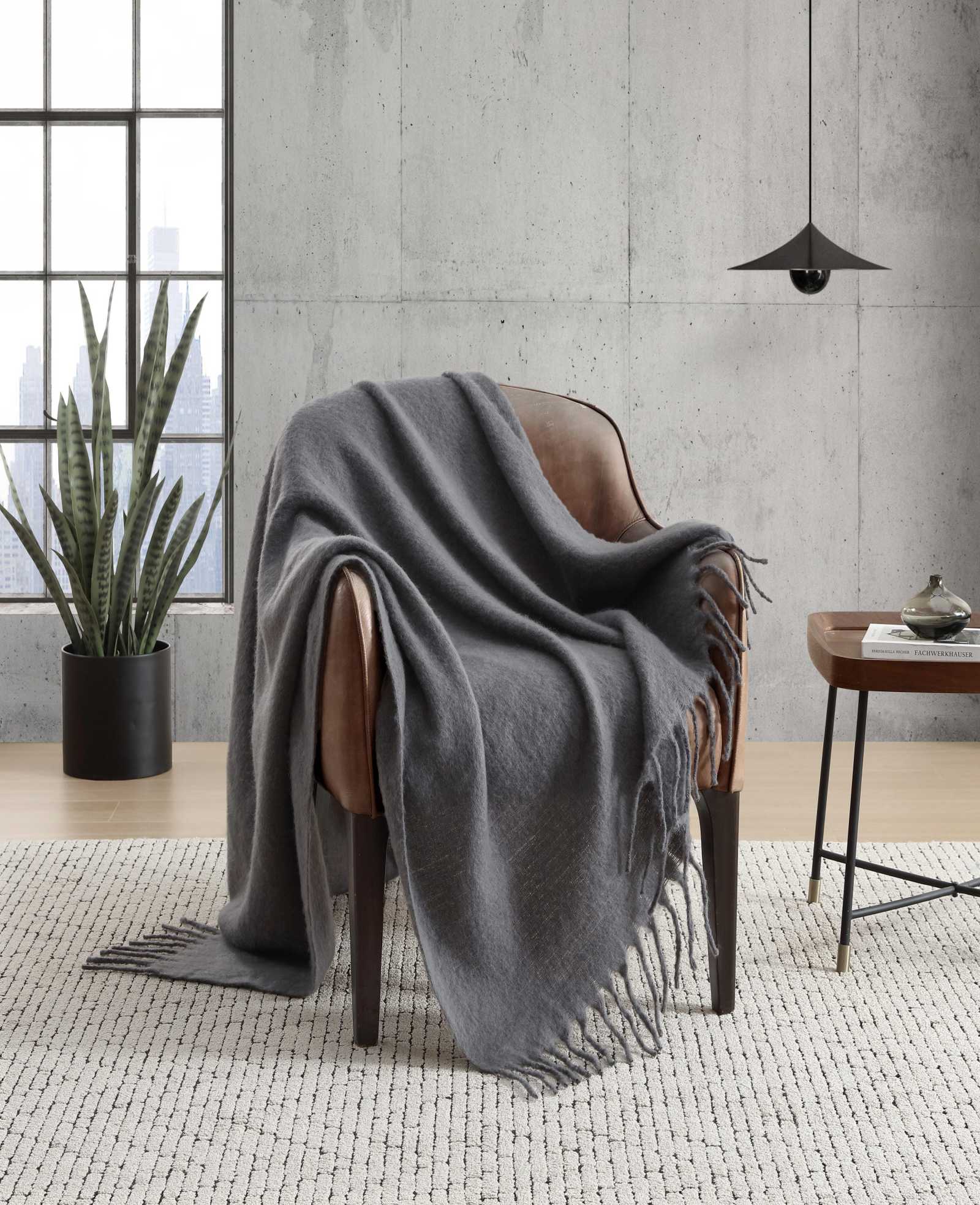 Kenneth Cole Reaction Home & Bedding Mohair Throw Blanket plaid 50 x 70 pollici grigio carbone