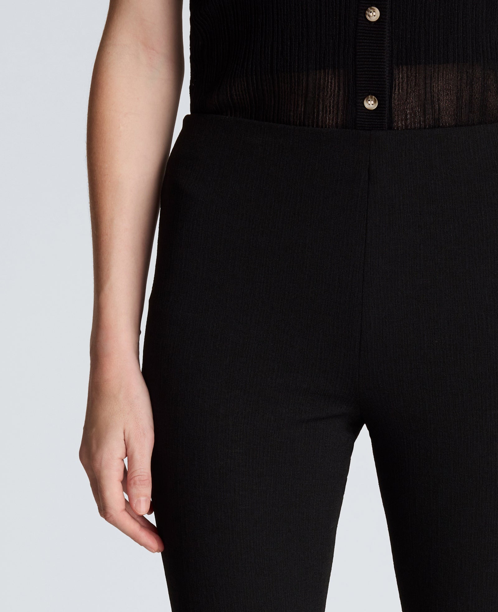 Kenneth Cole Reaction Clothing Textured Knit Pull On Flare Pant with Inner Short pantaloni neri