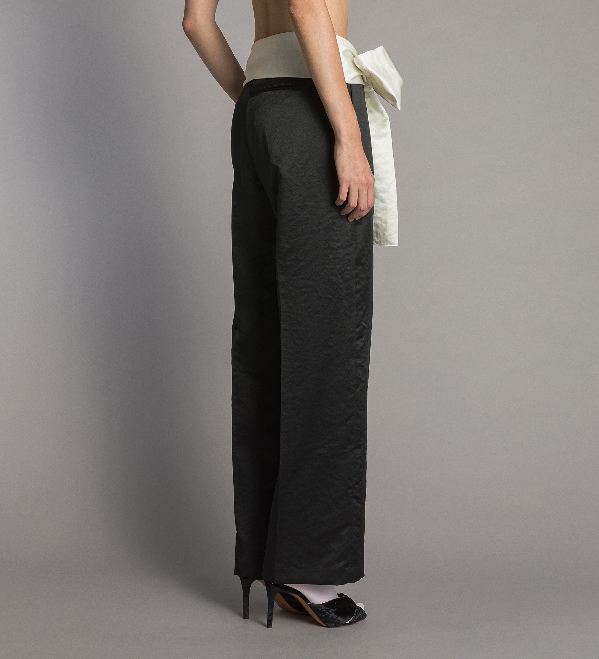 Forte pantaloni Duchesse Trousers pantaloni neri con fusciacca