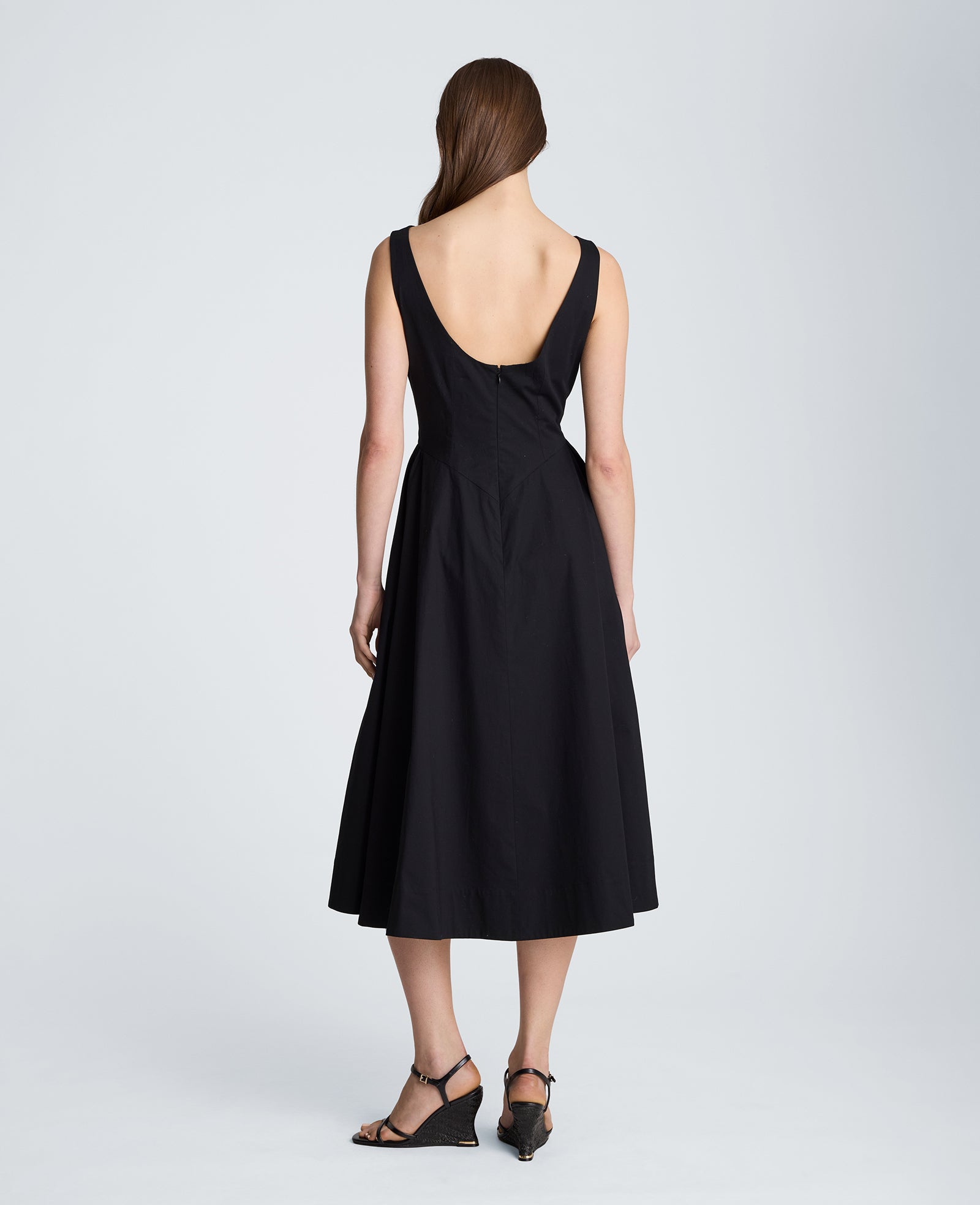 Kenneth Cole Reaction Clothing Sleeveless Boat Neck Midi Dress abito midi nero scollo a barca