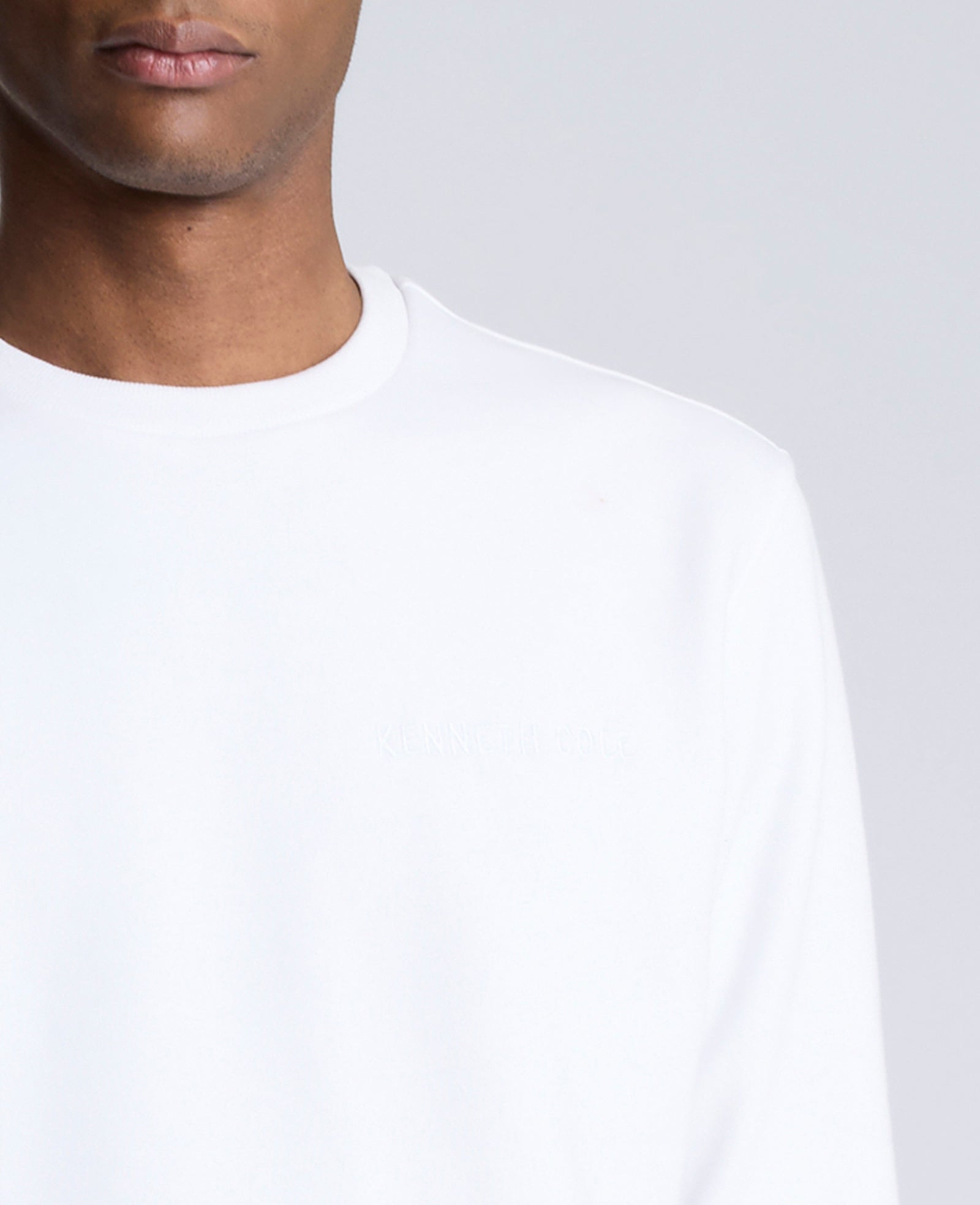 Kenneth Cole Reaction Clothing Kenneth Cole Embroidered Logo Sweatshirt felpa bianca – logo ricamato
