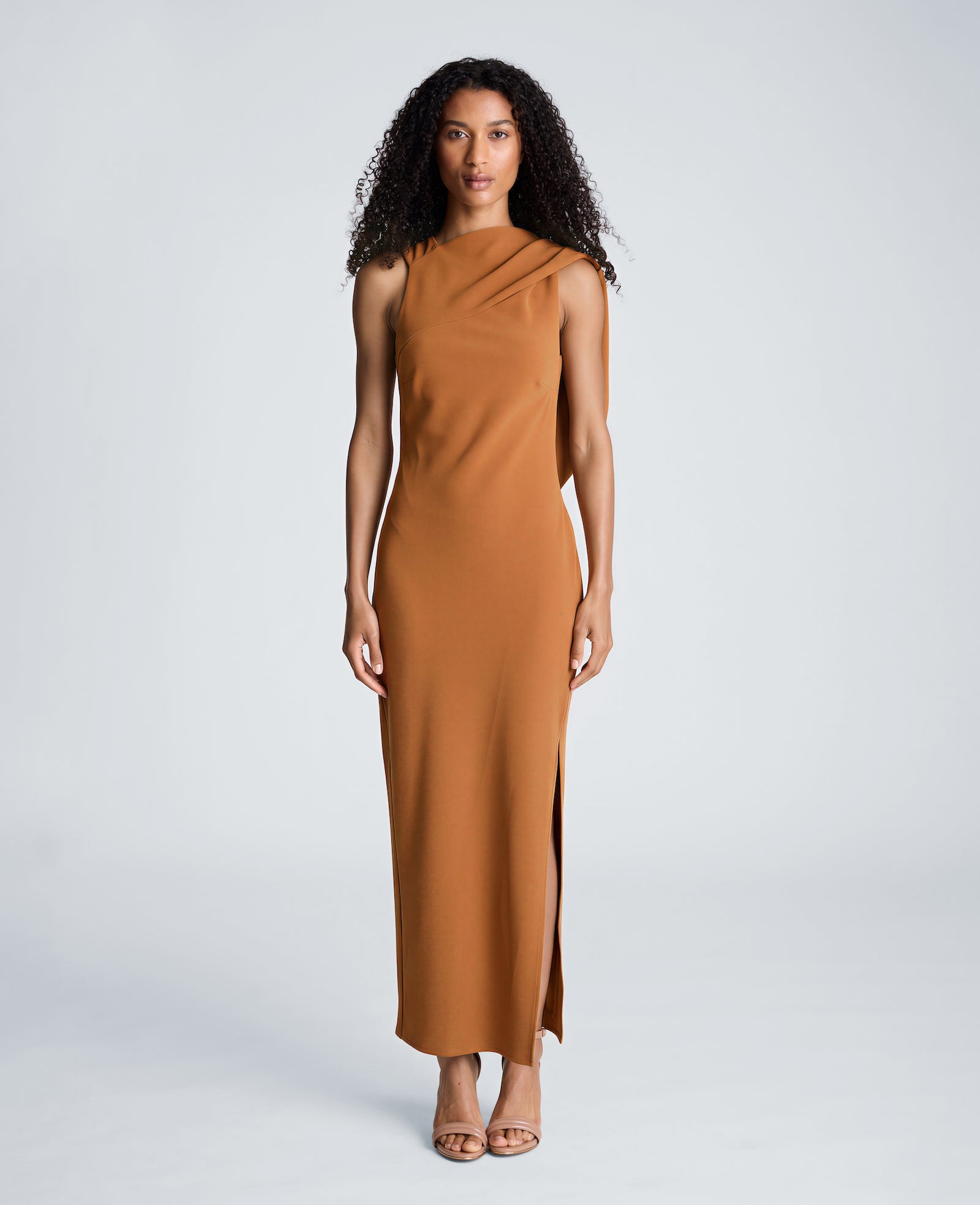Kenneth Cole Reaction Drape Back Maxi Dress abito lungo color acero in poliestere