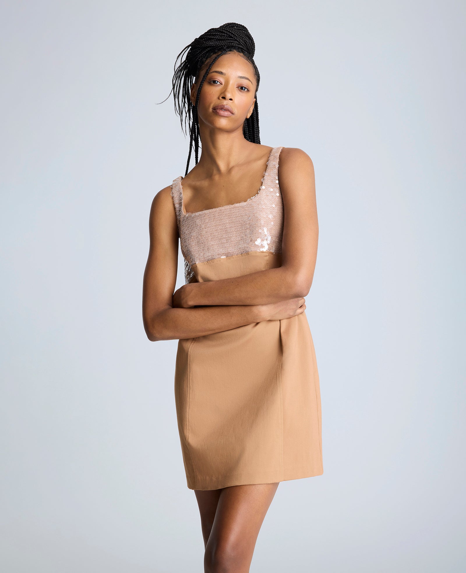 Kenneth Cole Reaction Clothing Open Back Strap Shift Dress abito color miele scuro