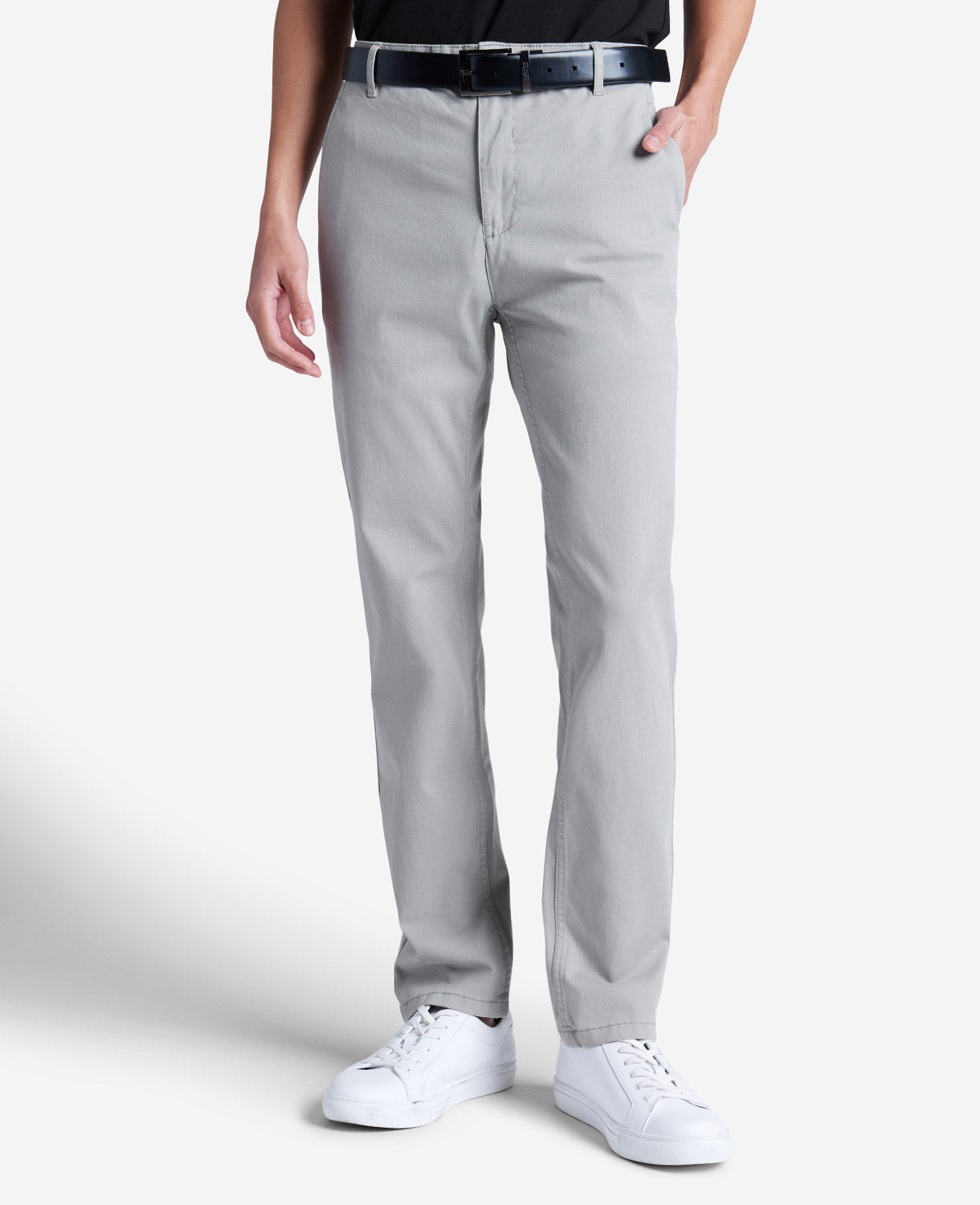 Kenneth Cole Reaction Clothing Slim-Fit Tech Chino pantaloni grigi slim