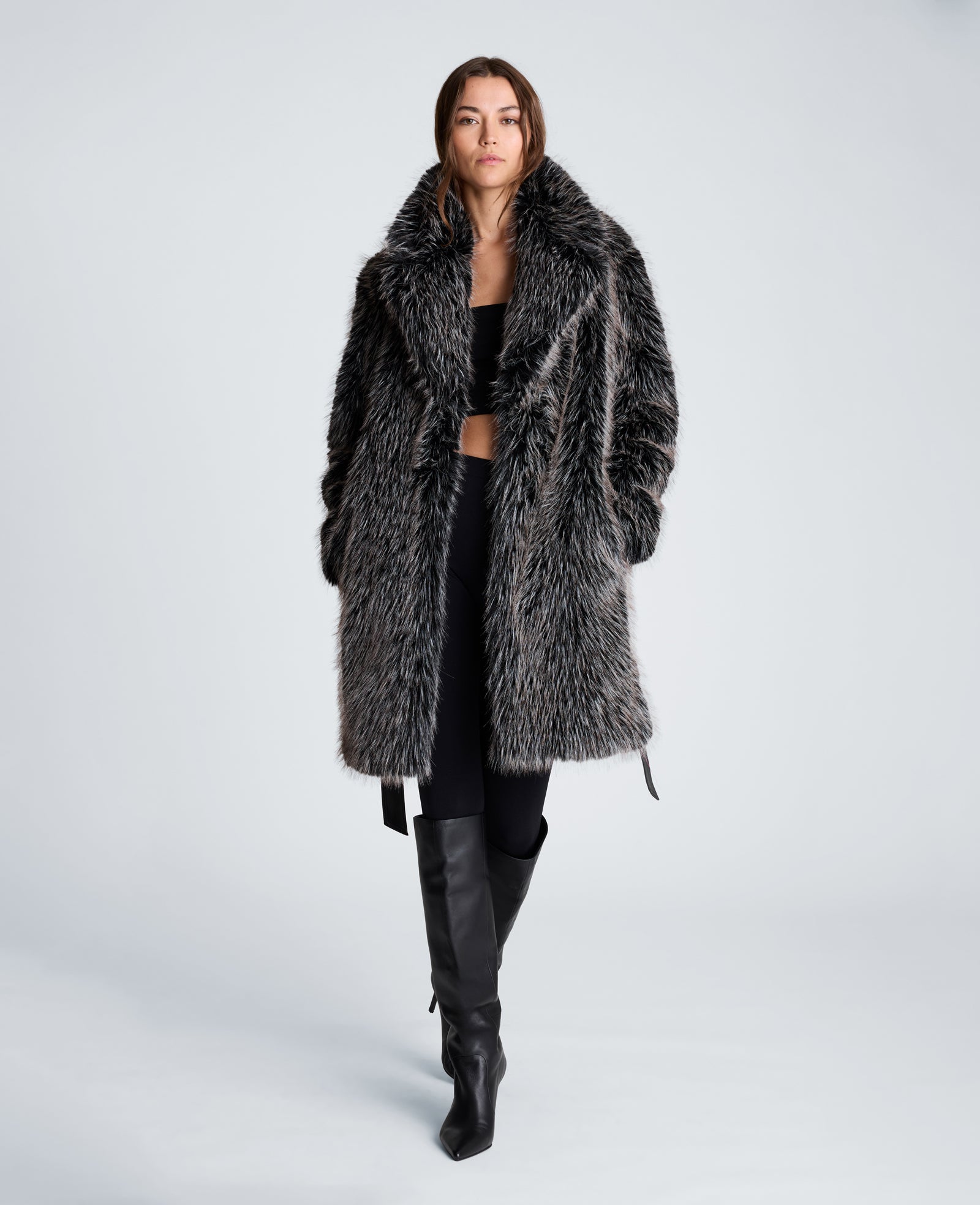 Kenneth Cole Reaction Clothing Midi Fur Jacket with Contrast Belt giacca nera ecopelliccia