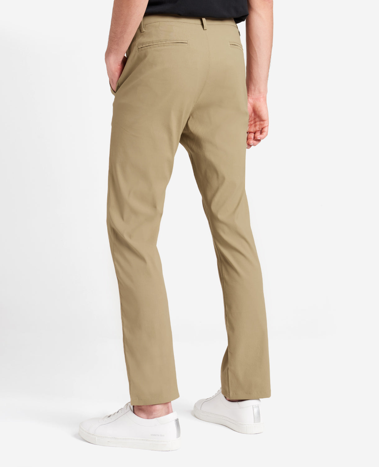 Kenneth Cole Reaction Clothing Slim-Fit Tech Chino pantaloni chino marrone chiaro slim fit