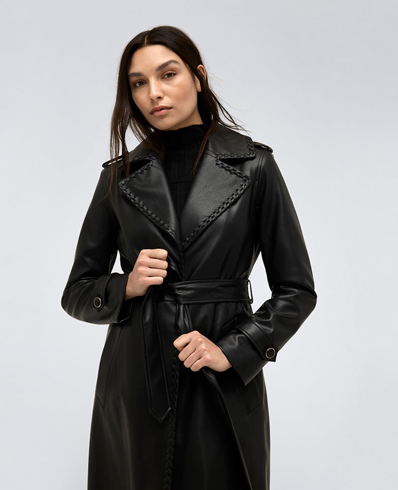 Kenneth Cole Reaction Clothing Faux Leather Belted Trench trench nero in ecopelle con cintura