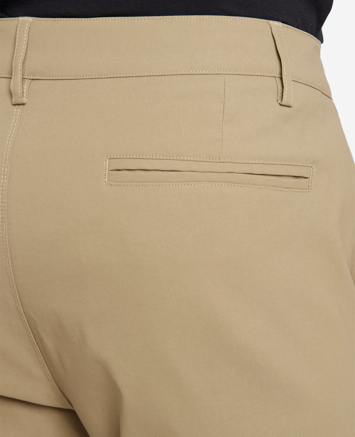 Kenneth Cole Reaction Clothing Slim-Fit Tech Chino pantaloni chino marrone chiaro slim fit