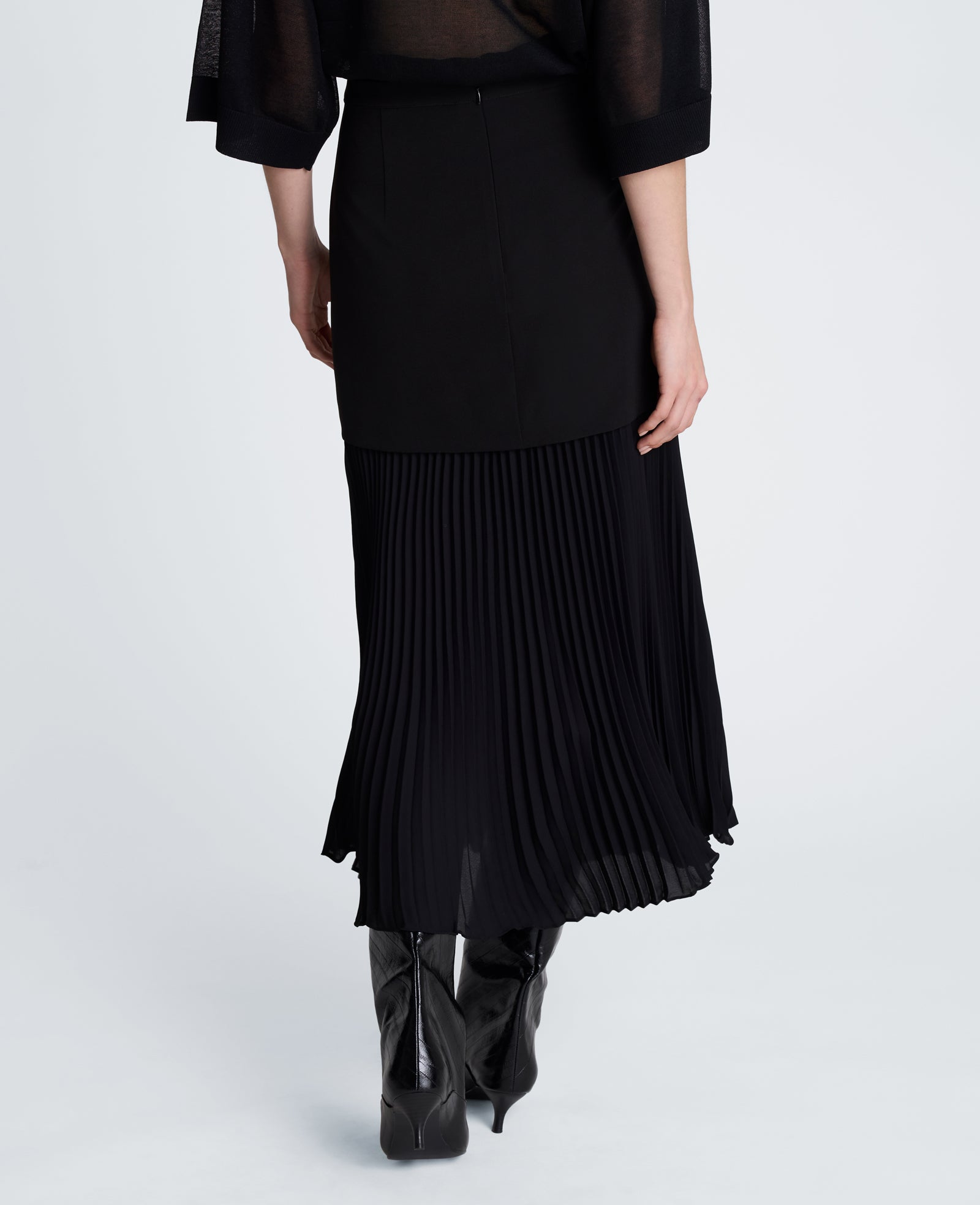Kenneth Cole Reaction Clothing Center Back Zip Pleated Maxi Skirt gonna lunga nera plissettata