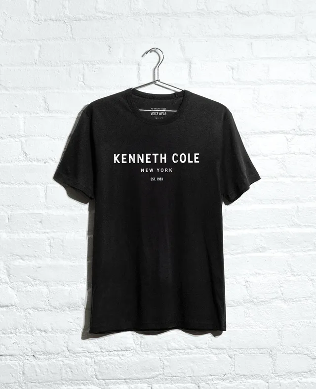 Kenneth Cole Reaction Clothing Site Exclusive! 1983 Logo T-Shirt nera