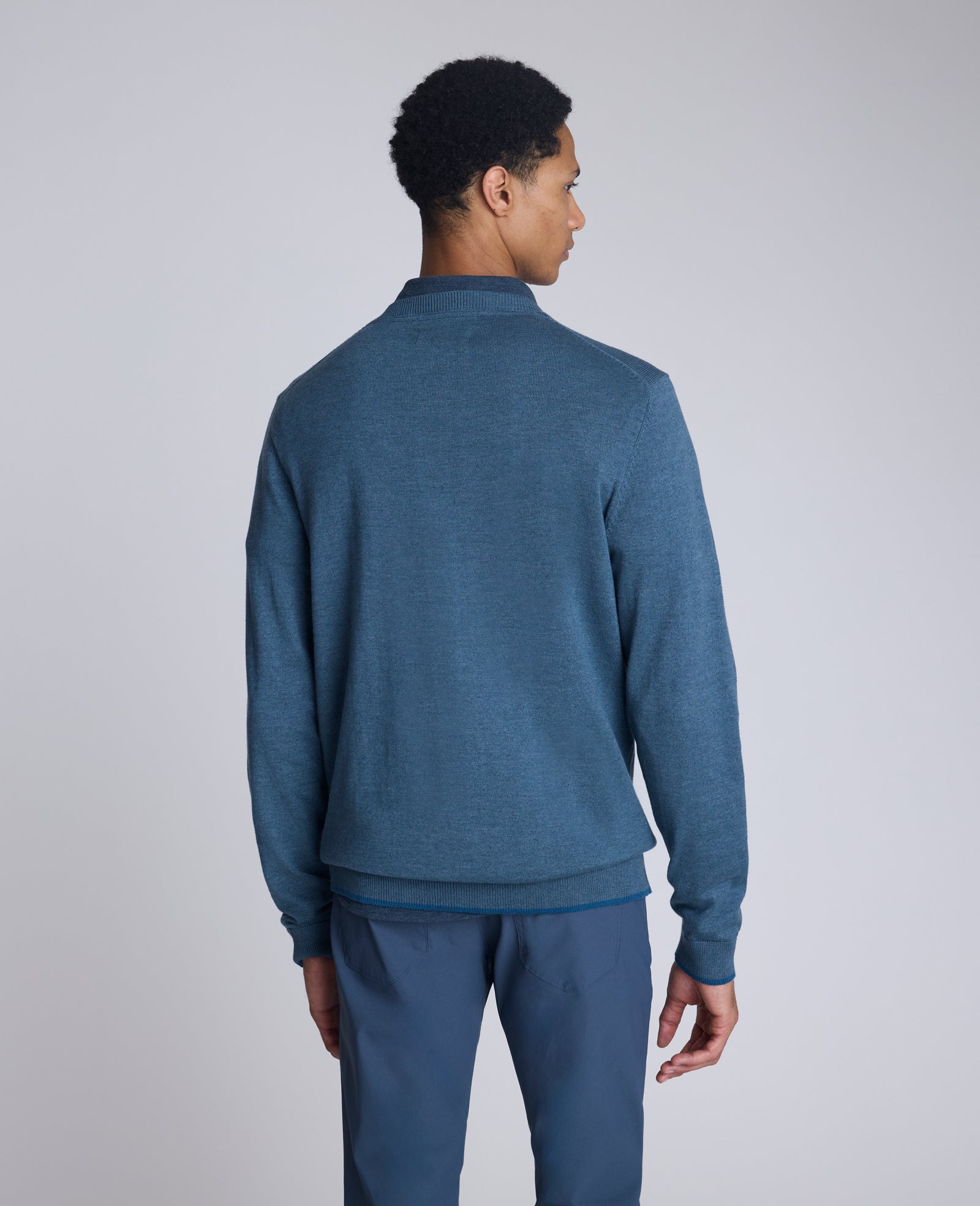Kenneth Cole Reaction Clothing Crewneck Sweater with Tipping Details maglione blu slim fit