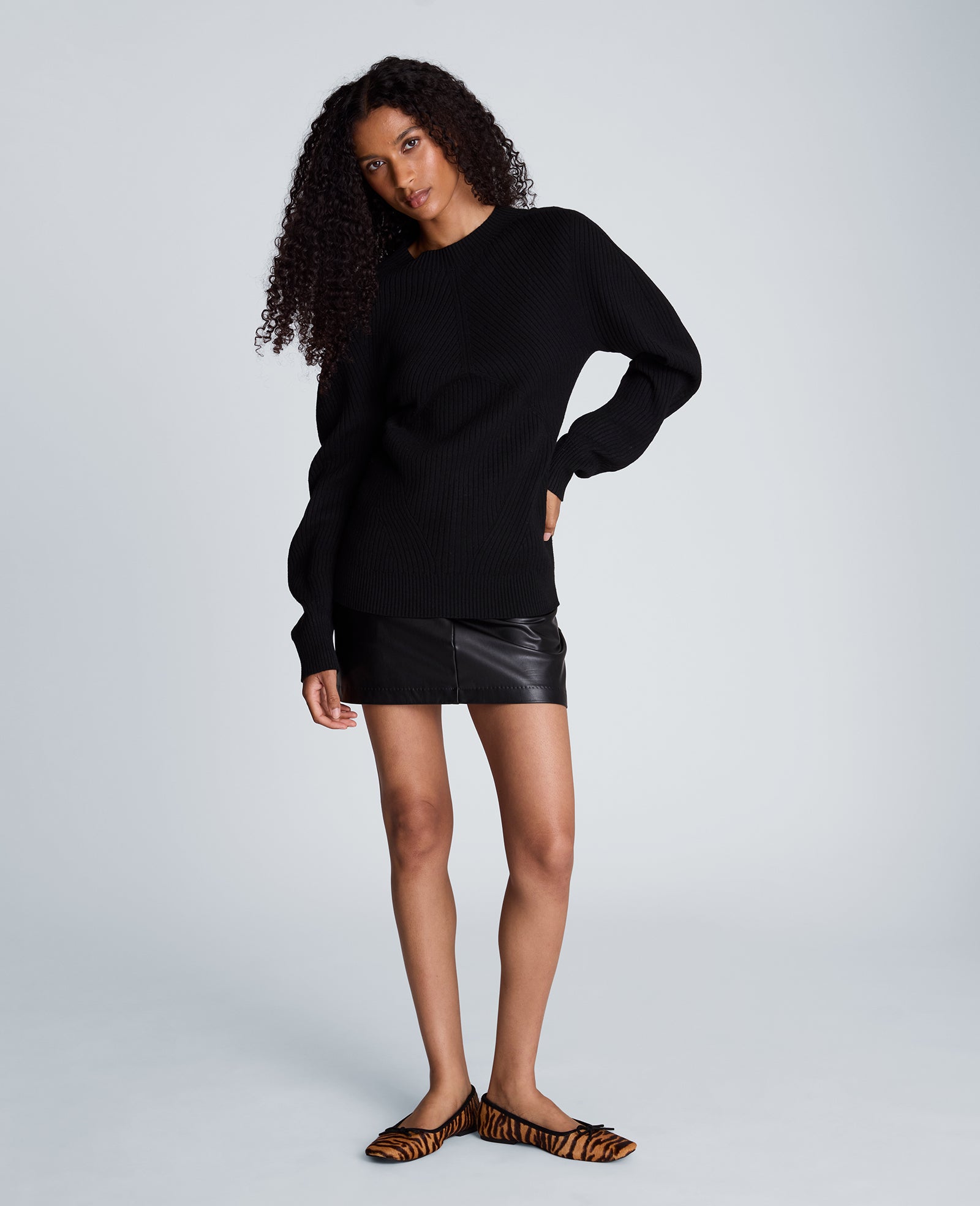Kenneth Cole Reaction Clothing Mock Neck Seamless Traveling Ribbed Sweater maglia nera a coste