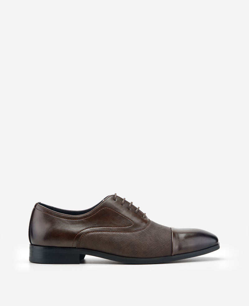 Kenneth Cole Reaction Hector Cap Toe Oxford scarpe marrone scuro 7M con plantare removibile