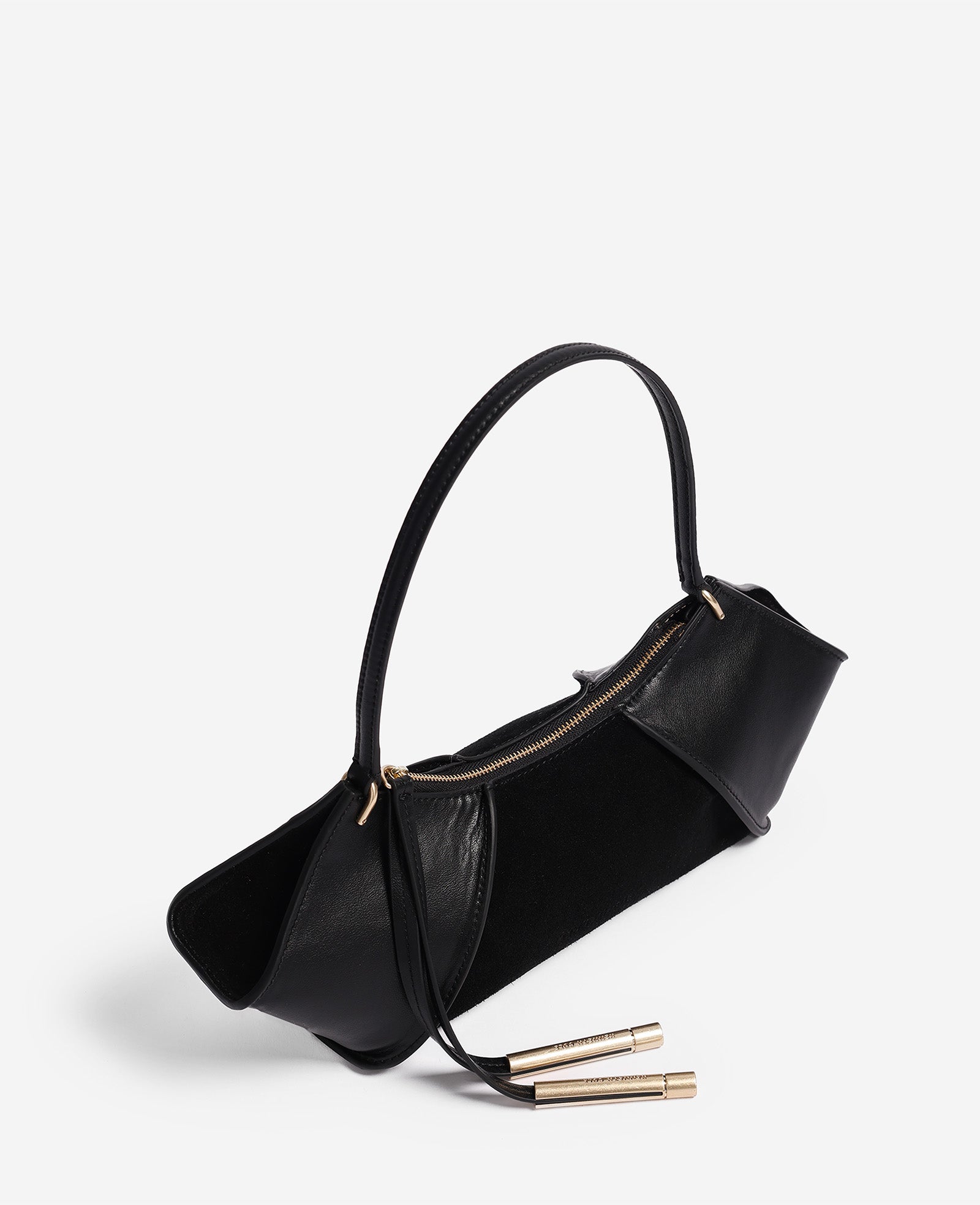 Kenneth Cole Reaction Bags Crosby Suede Shoulder Bag borsa nera in pelle