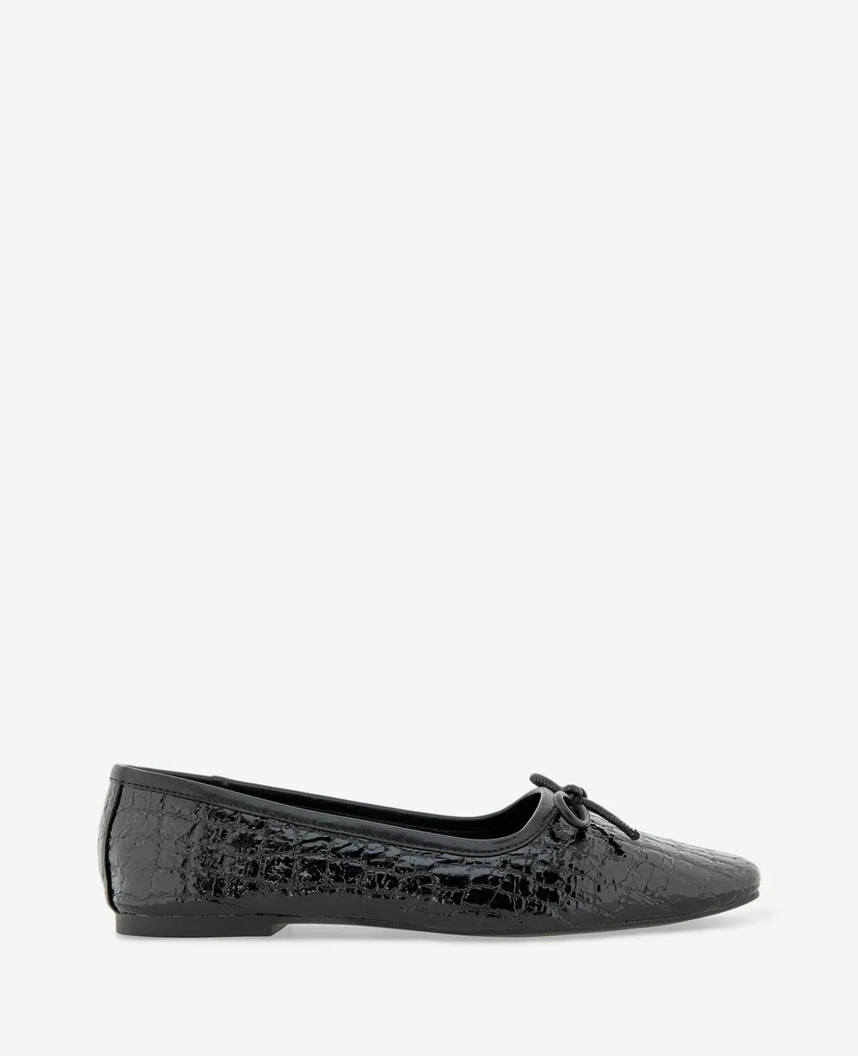 Kenneth Cole Reaction Shoes Carriah Embossed Croco Bow Tie ballerine nere