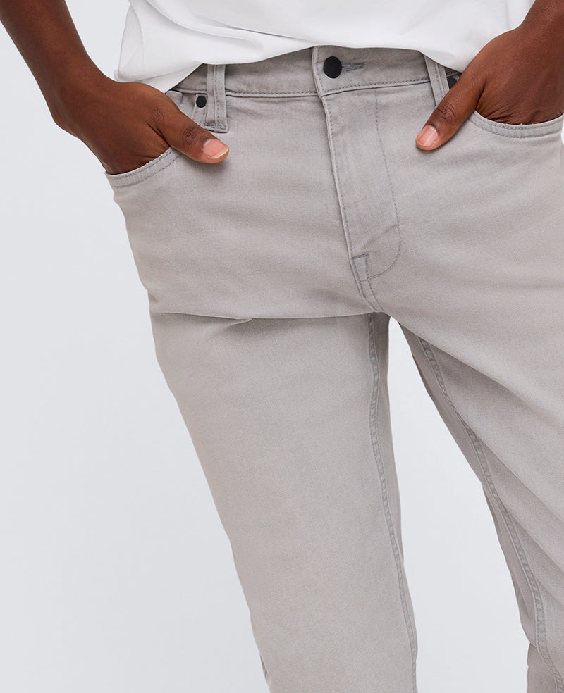 Kenneth Cole Reaction Clothing Slim-Fit Recycled Stretch Denim Jean jeans slim grigio chiaro denim riciclato