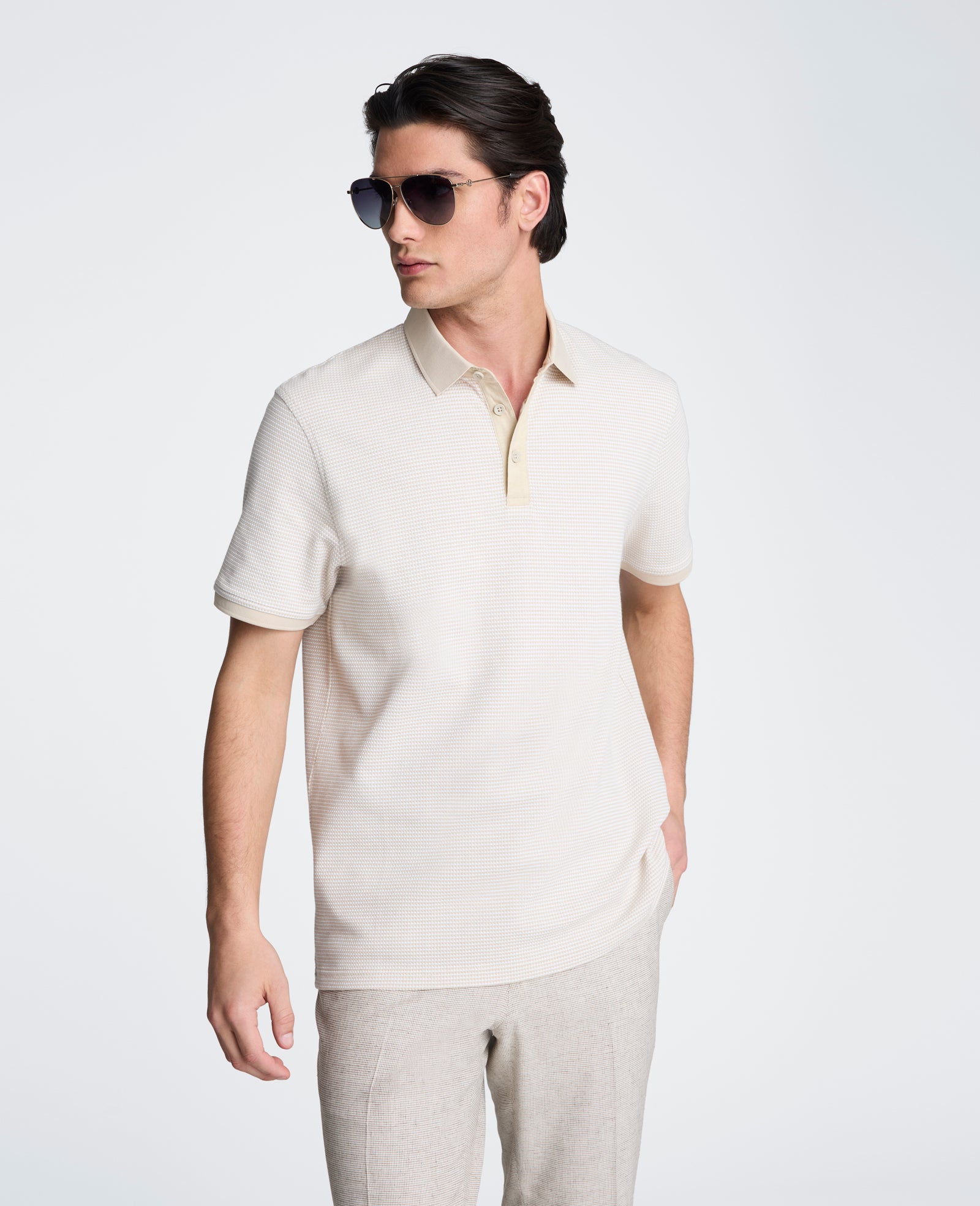 Kenneth Cole Reaction Clothing Contrast Placket Button Polo polo uomo bianca beige
