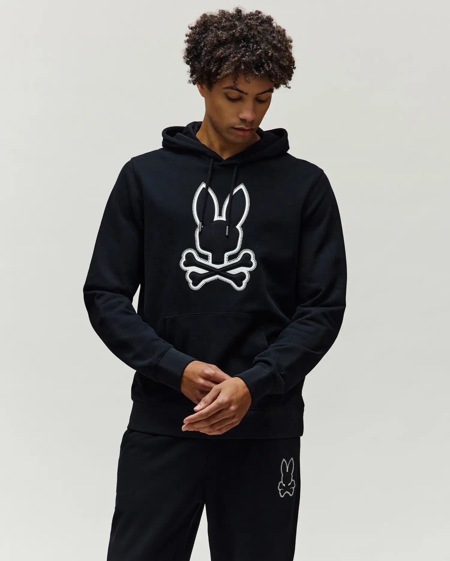 Psycho Bunny Men's Sweatshirts & Hoodies Gage Patch Hoodie MT0500089 felpa nera