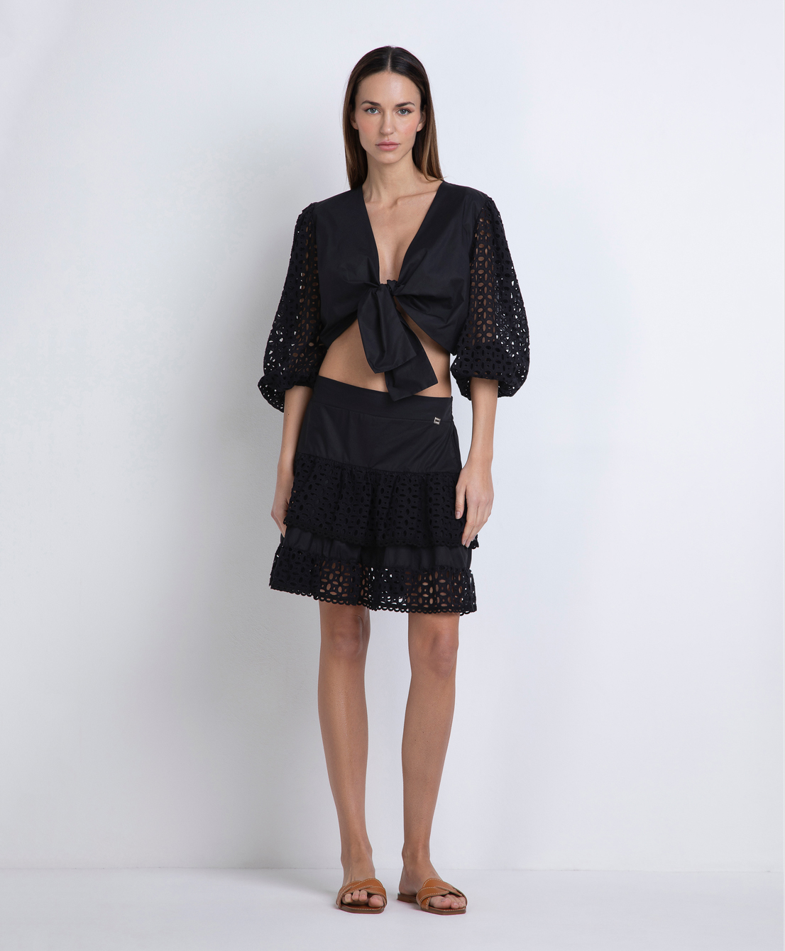 Markup Donna Gonne & Short Gonna corta in popeline e pizzo sangallo