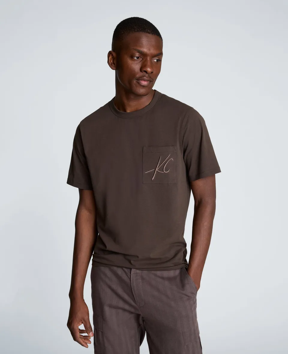 Kenneth Cole Reaction Crew Tee with Pocket T-shirt marrone oversize in cotone