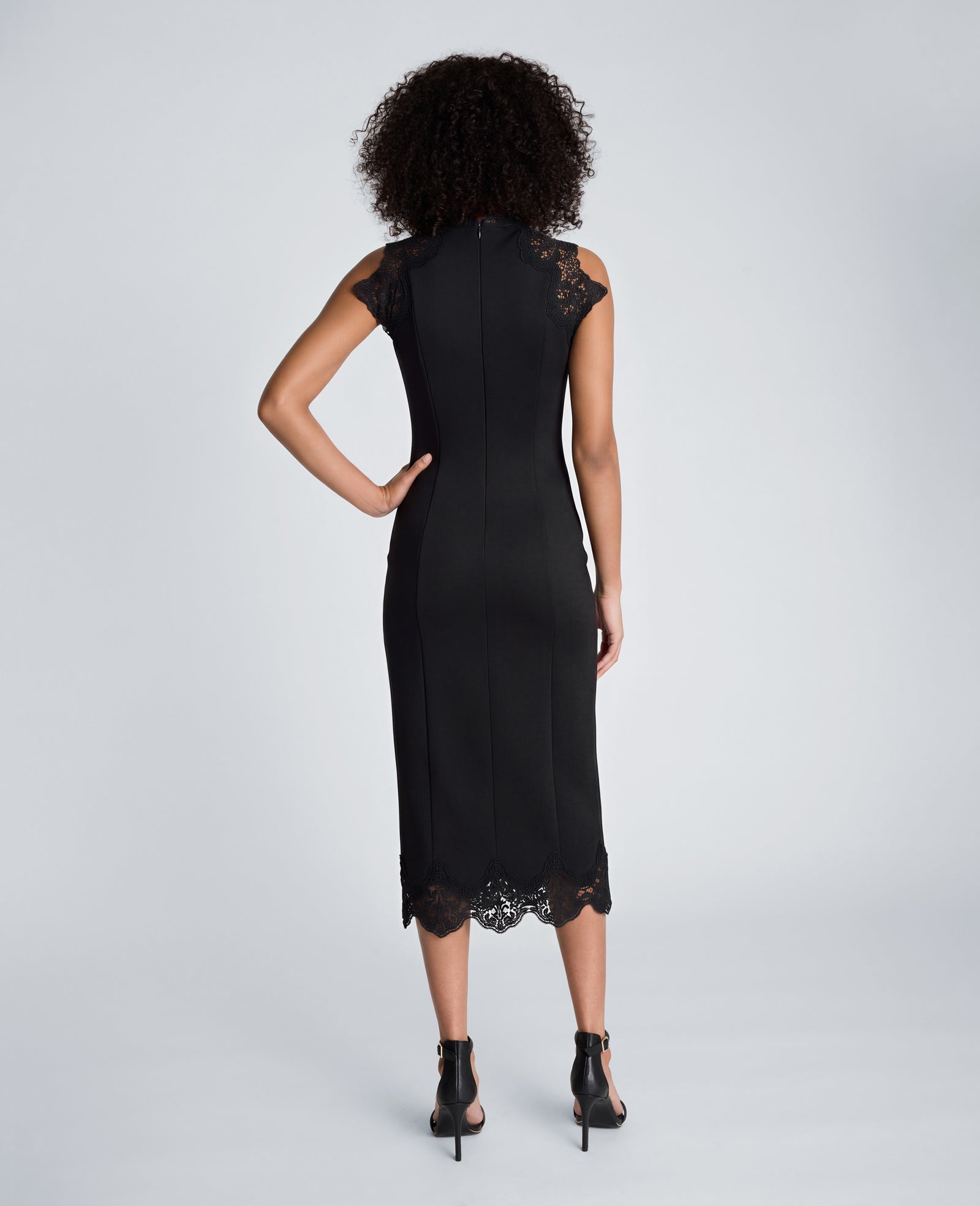 Kenneth Cole Reaction Mock Neck Lace Layered Midi Dress abito nero