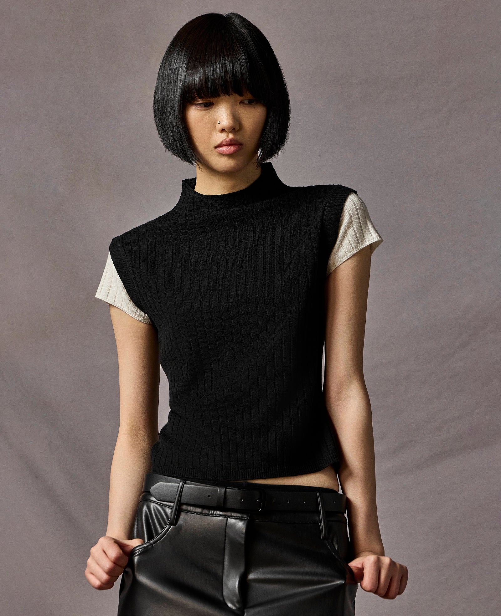 Kenneth Cole Reaction Mock Wide Rib Sweater maglia a costine nera e avorio