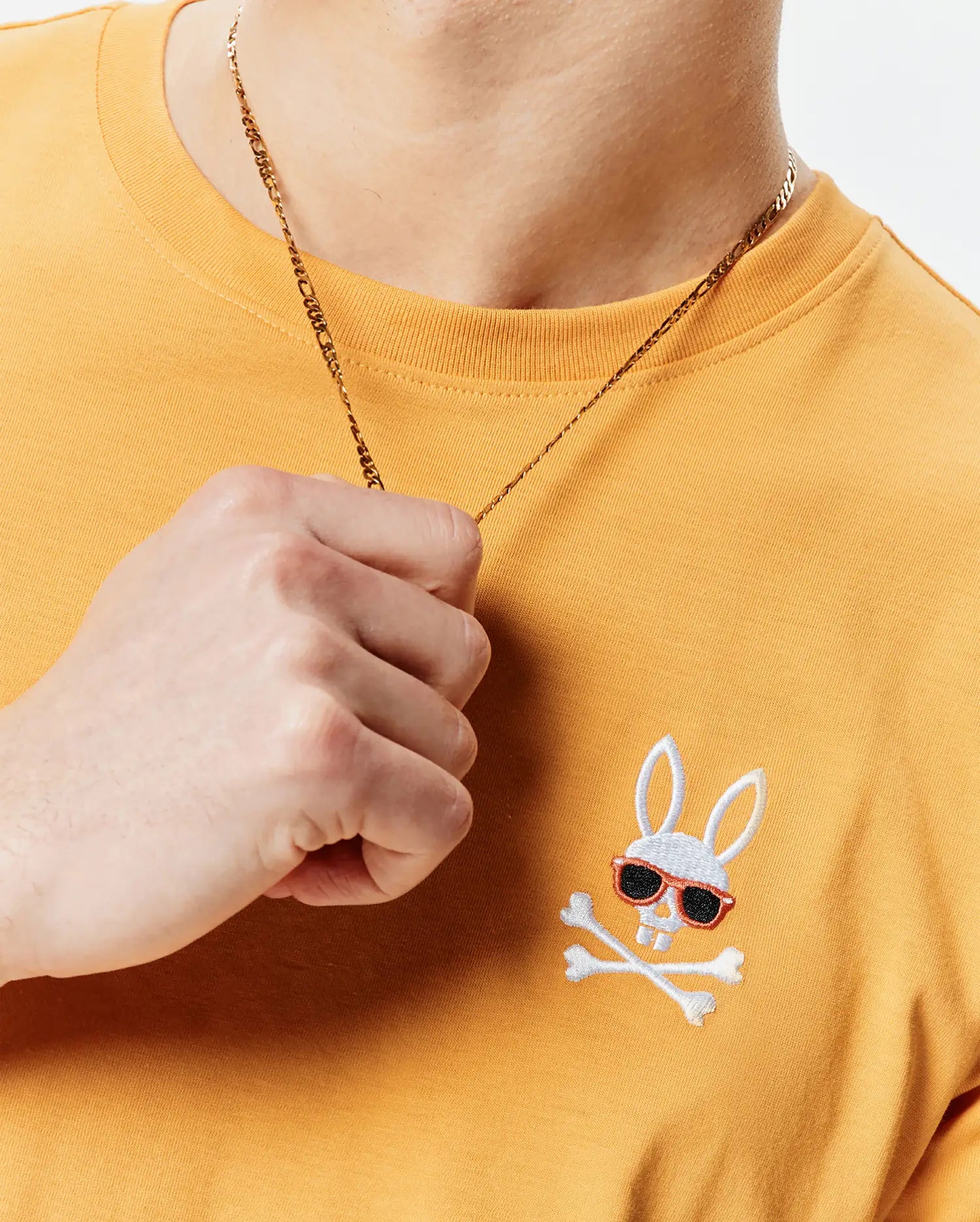 Psycho Bunny Men's Tees Sunny Chest Graphic Tee MT0200278 T-shirt gialla ricamata