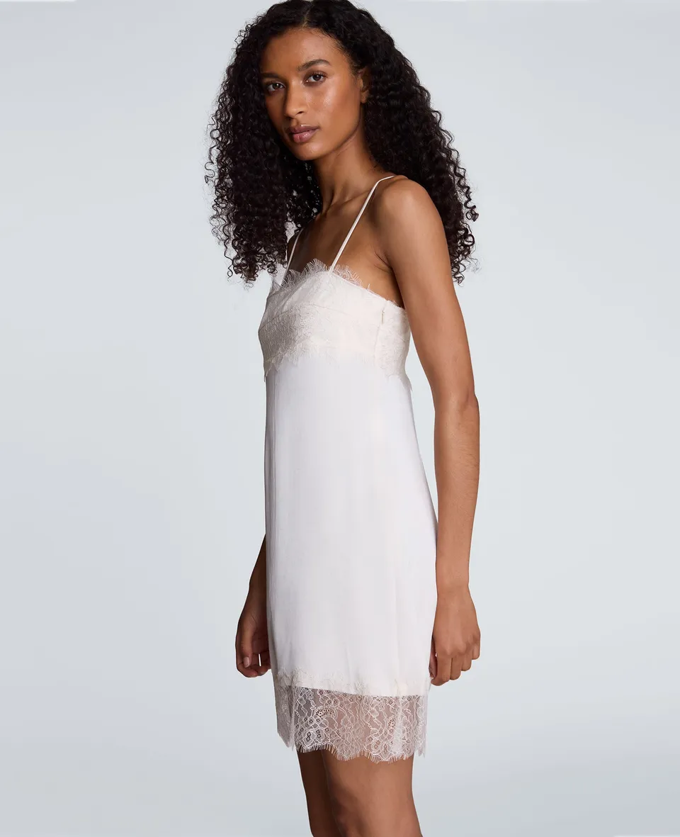 Kenneth Cole Reaction Clothing Slip Mini Dress with Lace Trim abito mini Oyster