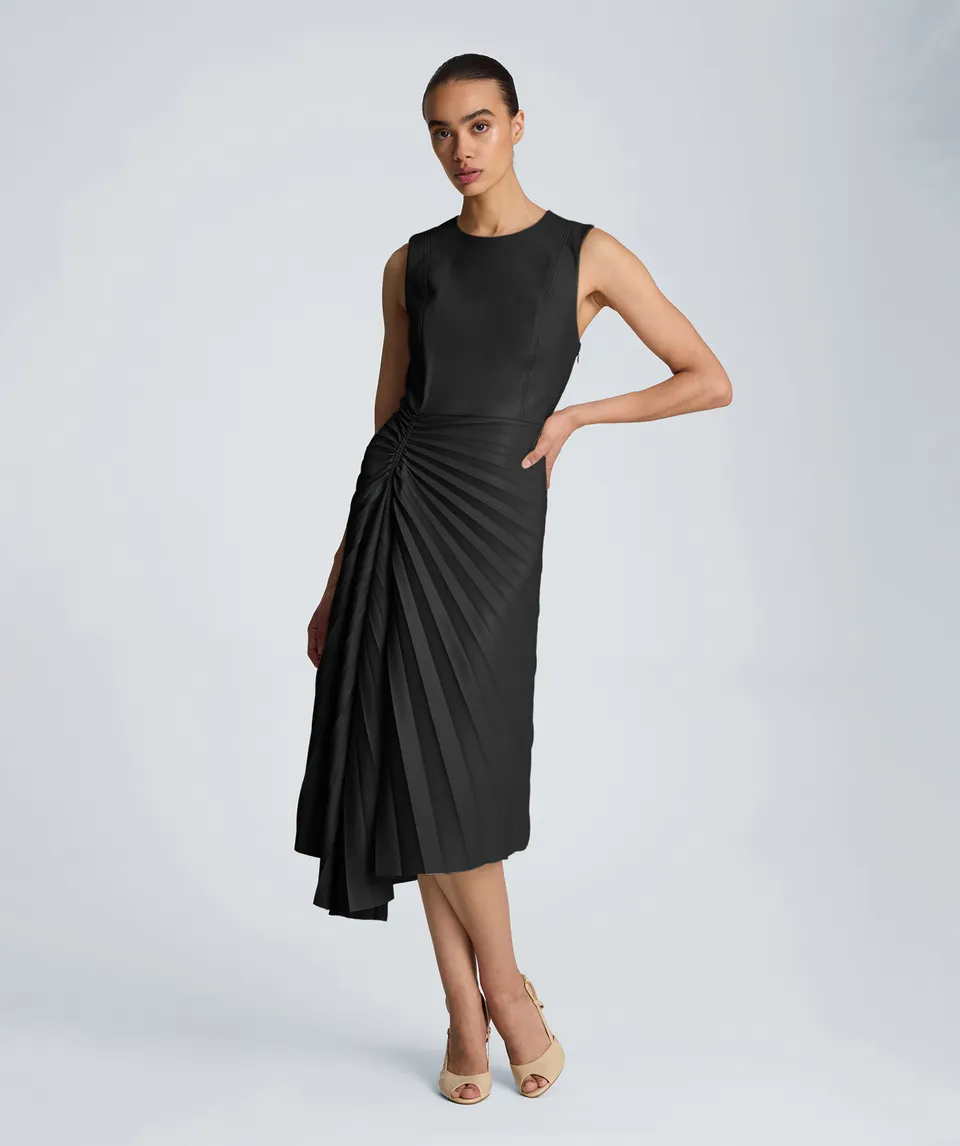 Kenneth Cole Reaction Sunburst Pleat Midi Dress abito midi nero