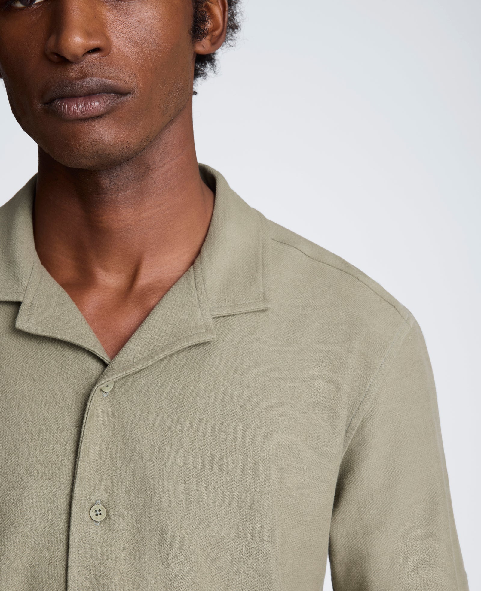 Kenneth Cole Reaction Clothing Knit Camp Shirt camicia uomo Sage in cotone stretch