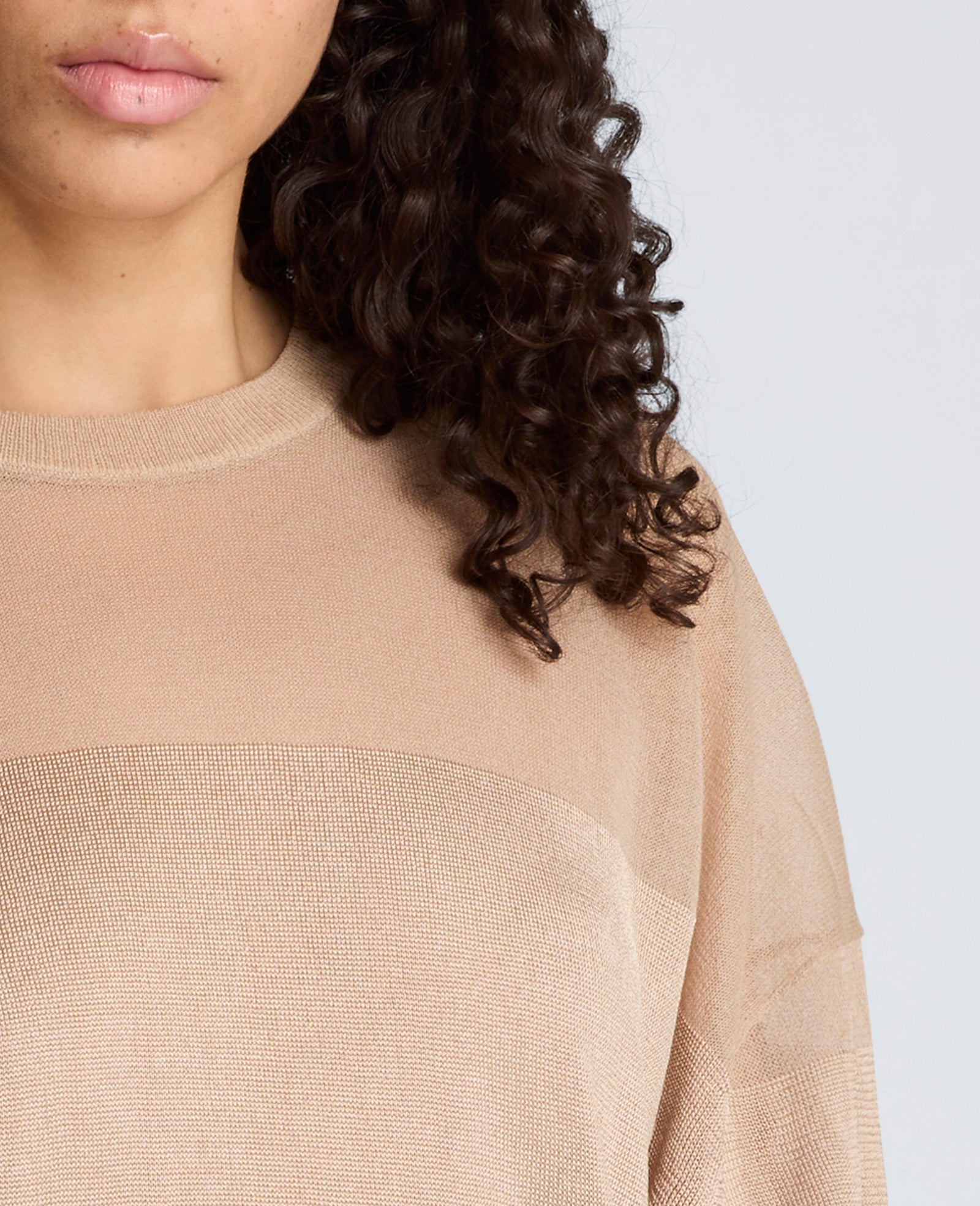 Kenneth Cole Reaction Clothing Shiny Semi Sheer Stripe maglia girocollo taupe