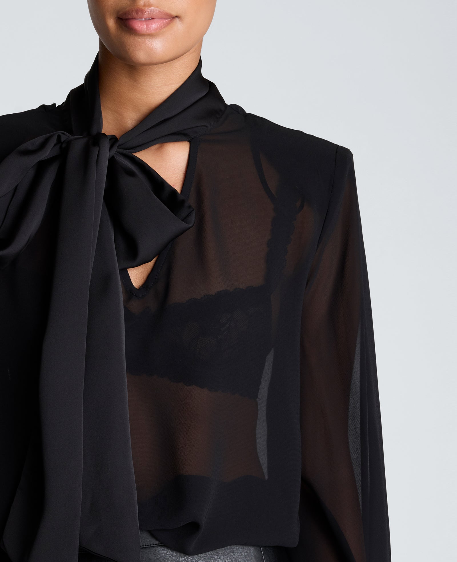 Kenneth Cole Reaction Clothing Tie Neck Blouse camicetta nera XS-XL in chiffon
