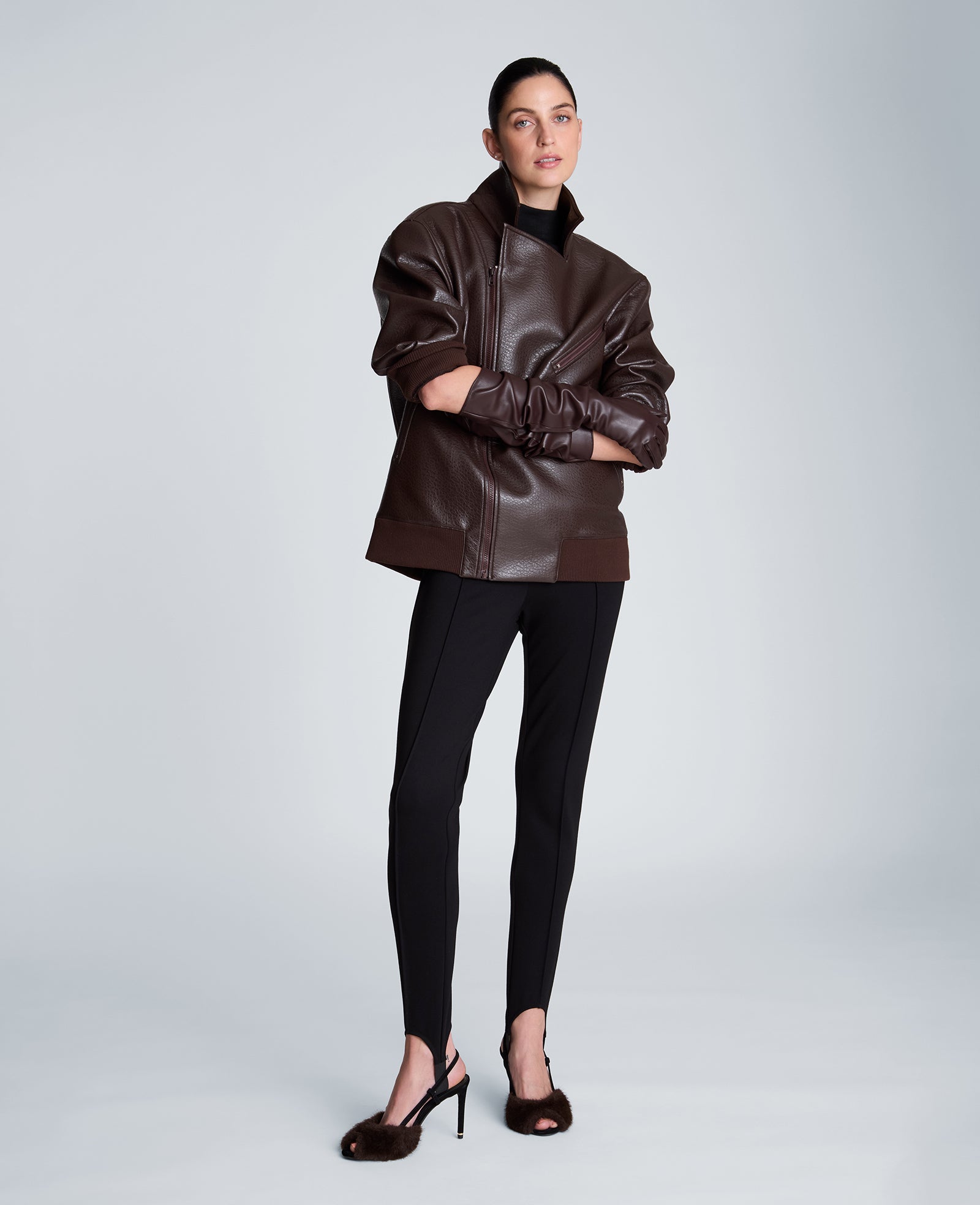 Kenneth Cole Reaction Clothing Pull On Stirrup Pintucked Legging leggings neri con staffa