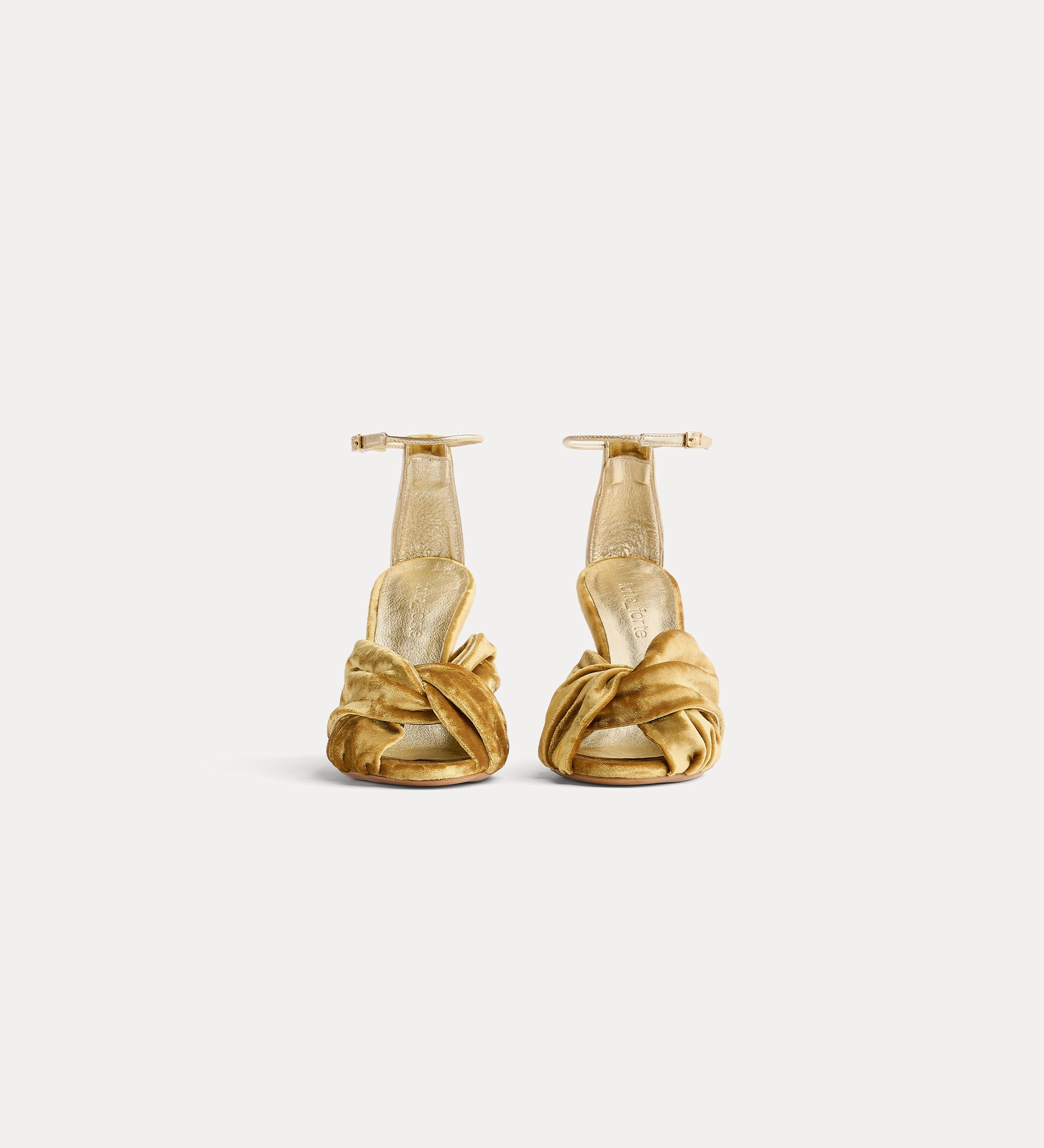 Forte scarpe Velvet Criss-Cross Sandals sandali heliodore con tacco alto