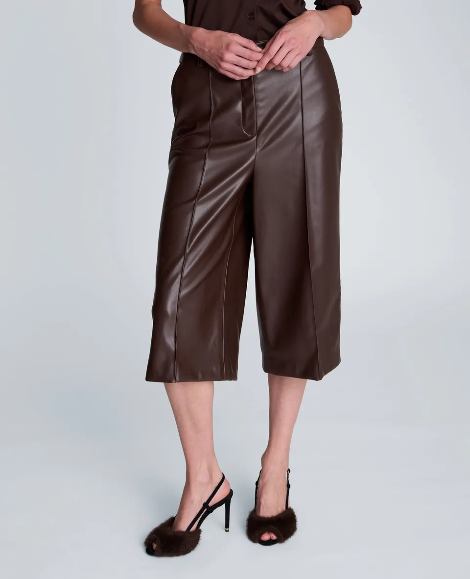 Kenneth Cole Reaction Clothing Fly Front Long Pintuck Short shorts Medium Bark vita alta