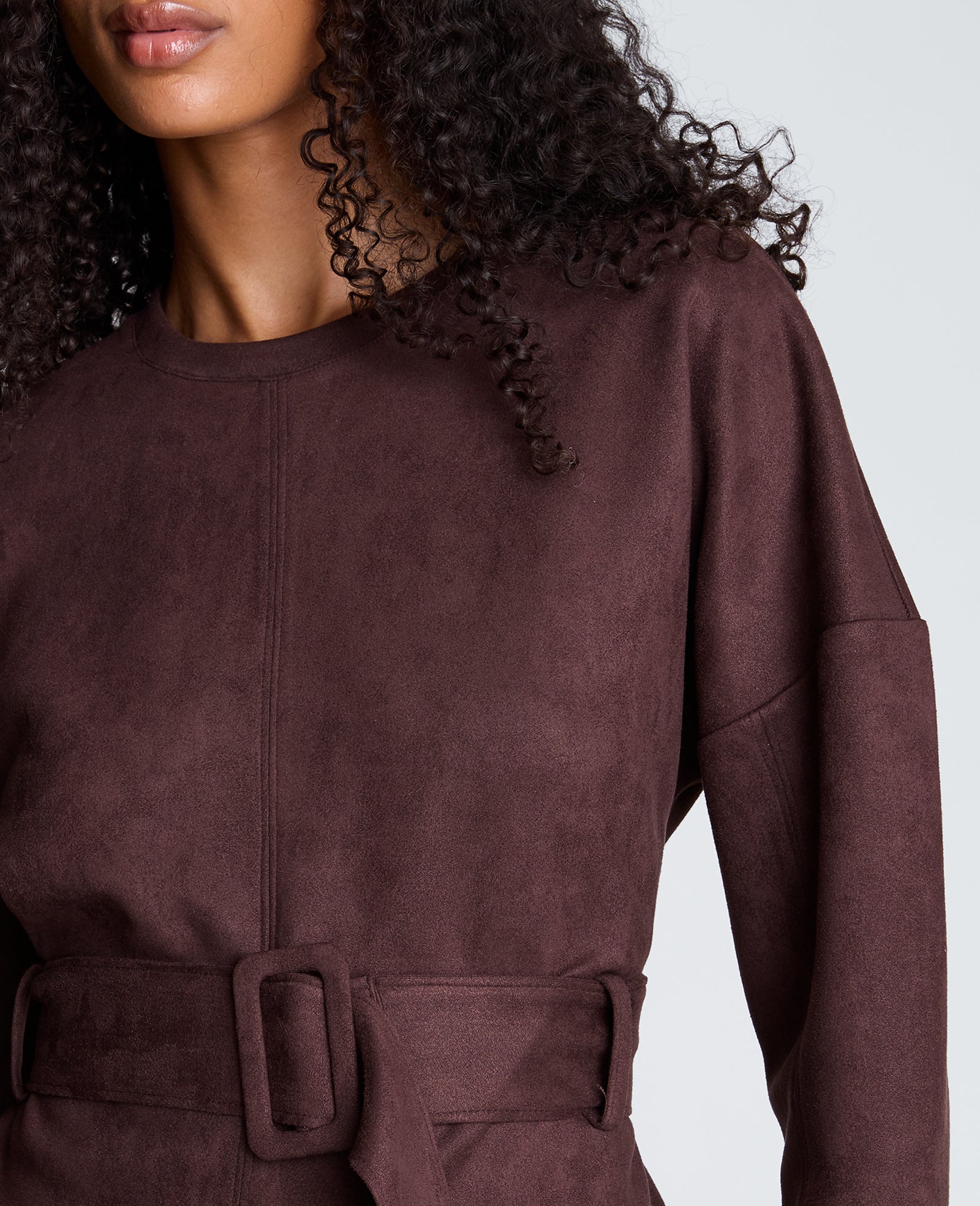 Kenneth Cole Reaction Clothing Long Sleeve Crew Neck with Belt maglia donna marrone scuro